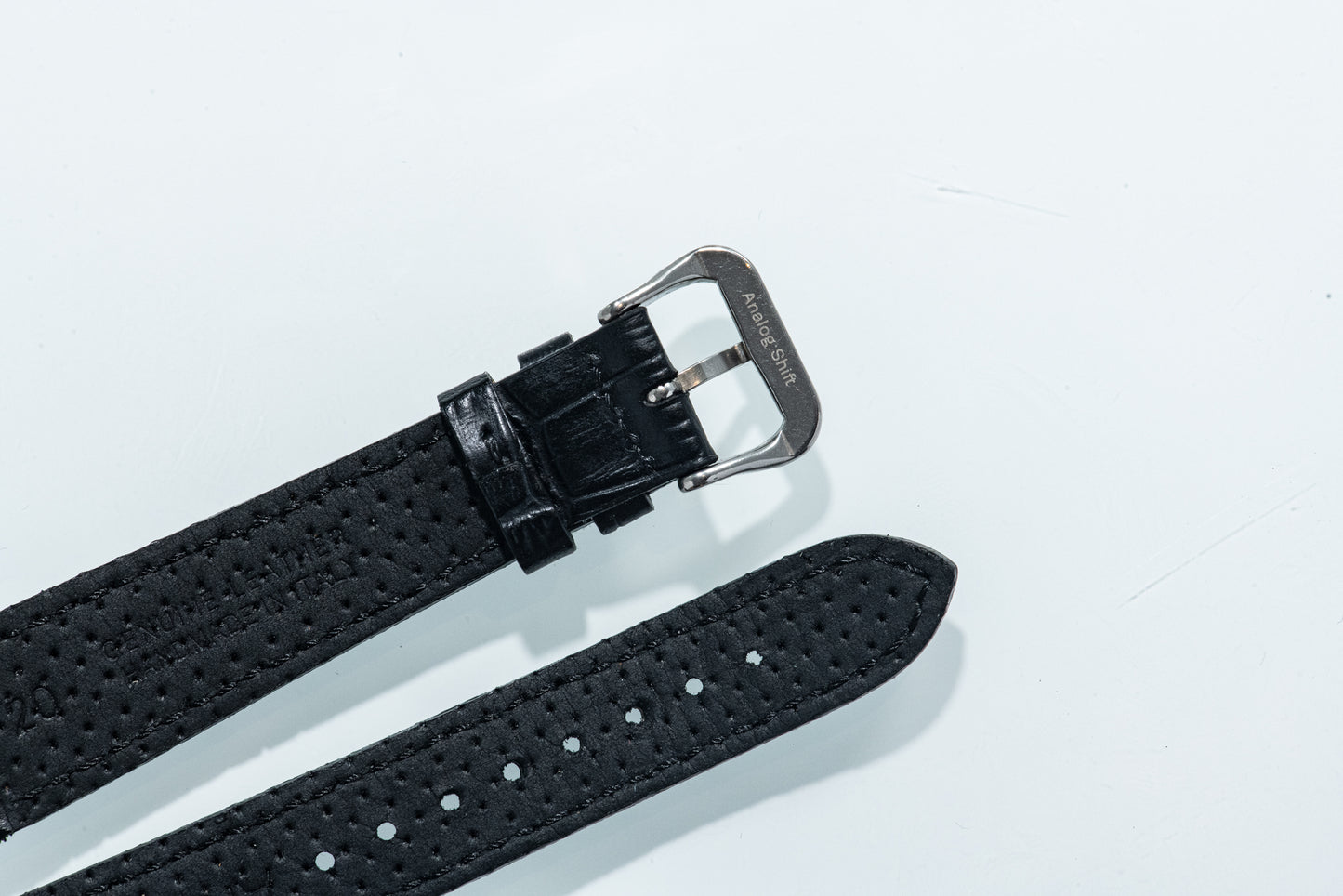 Black Widow Alligator-Pattern Strap