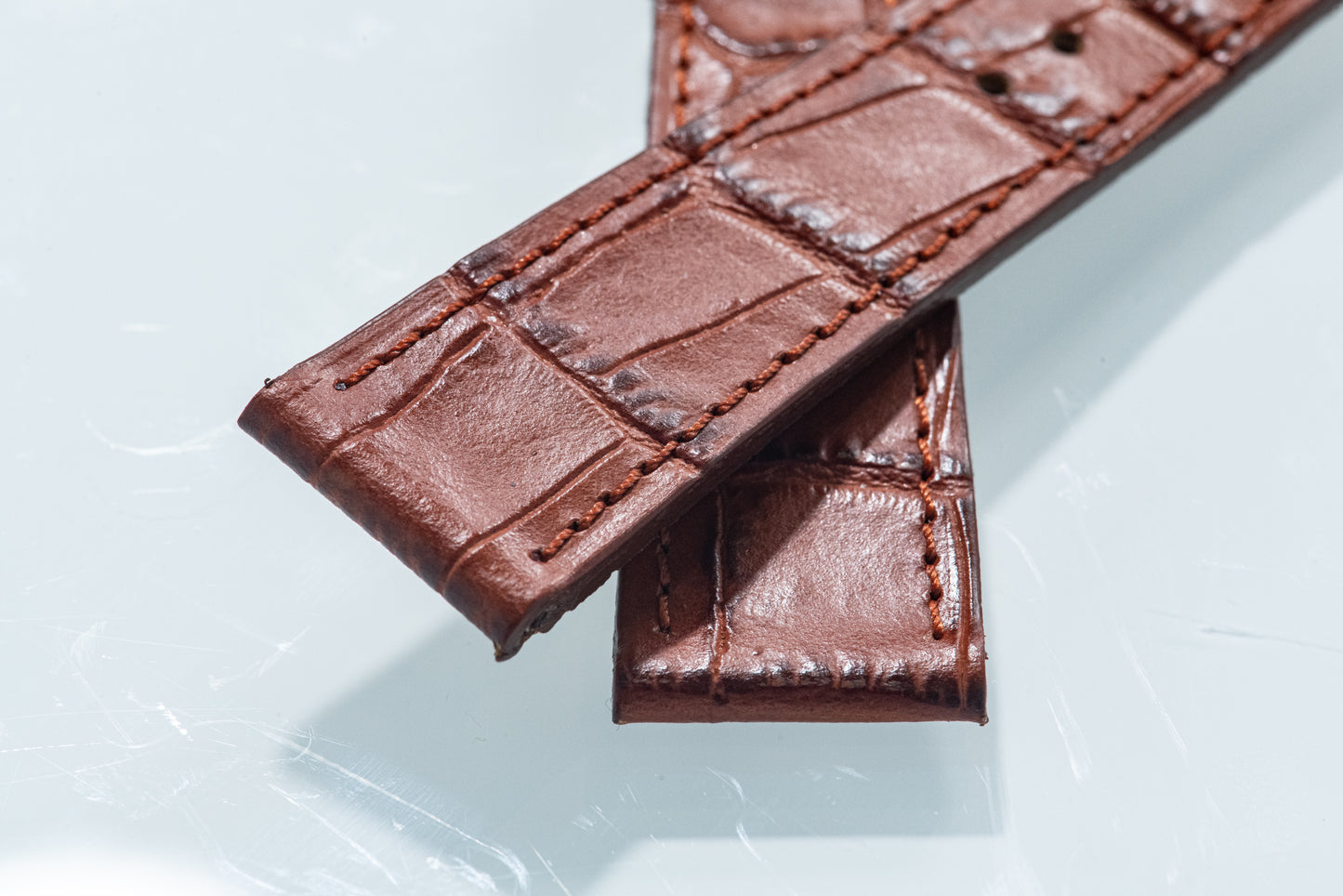 Old Fashioned Brown II Alligator-Pattern Strap