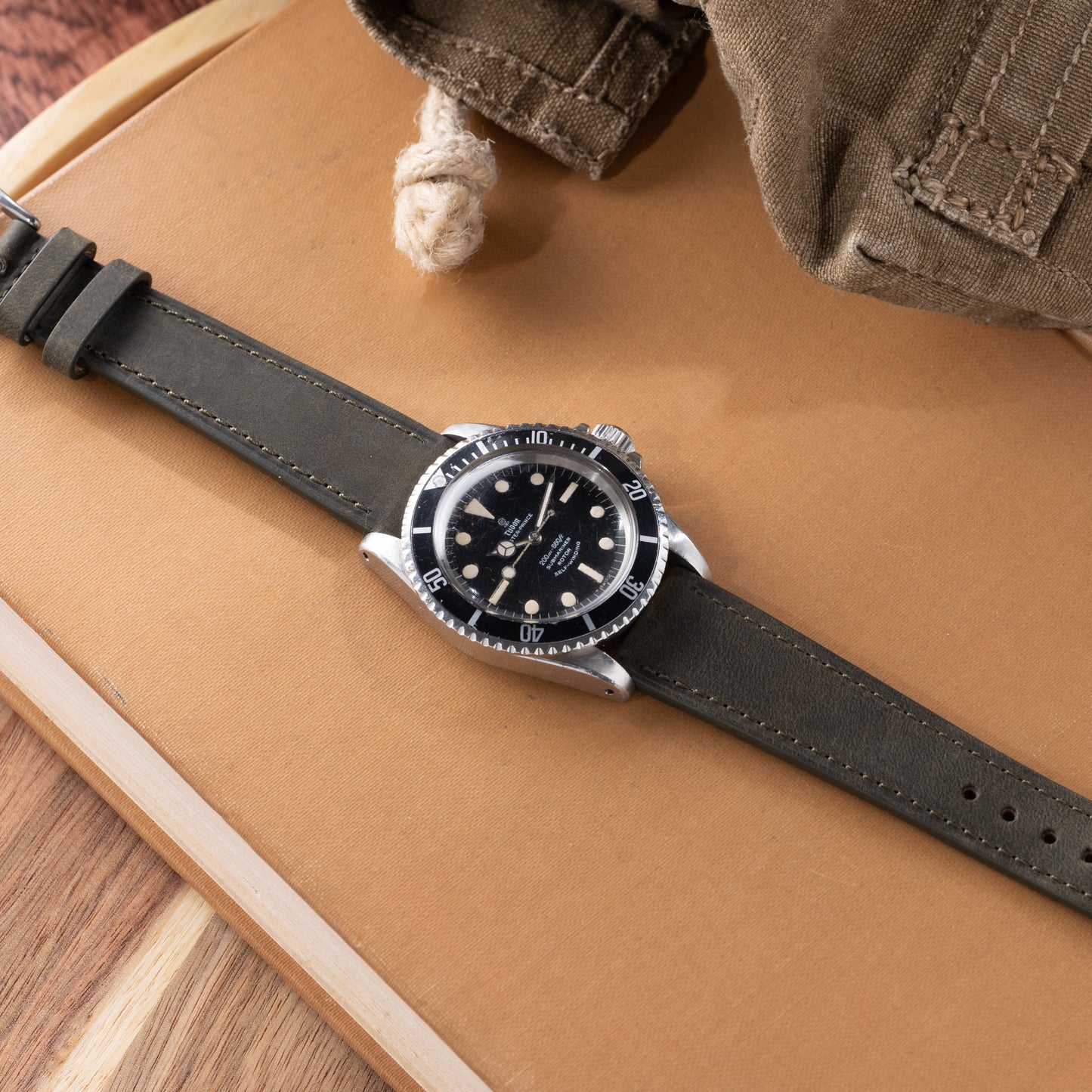 Shelby Grey Distressed Strap