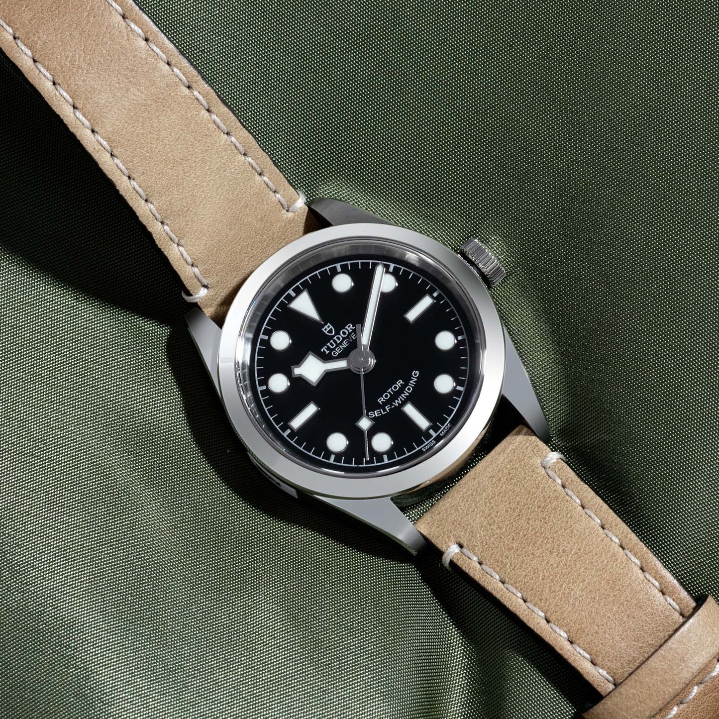Tudor Black Bay 32