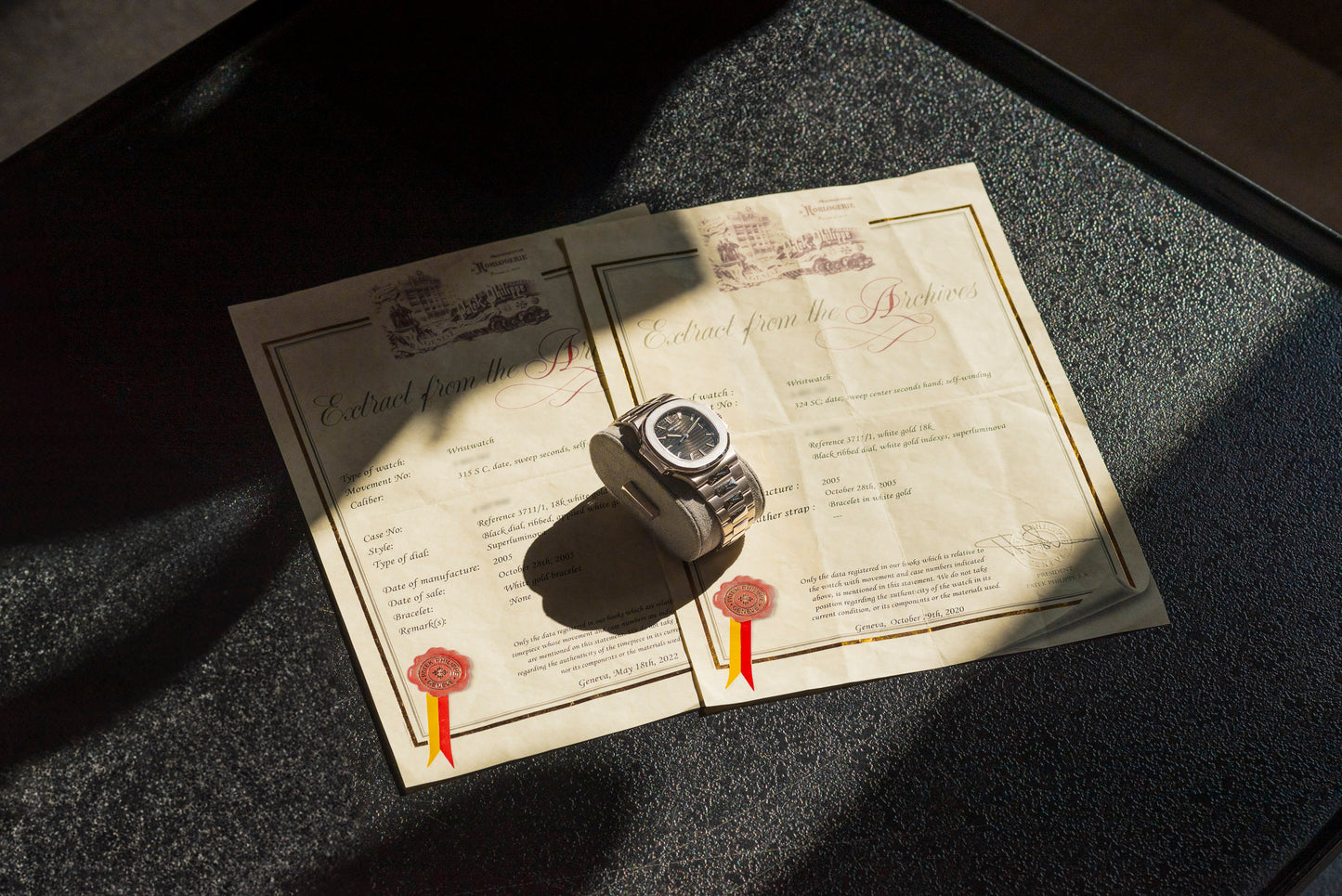 Patek Philippe Nautilus 'Jumbo' White Gold