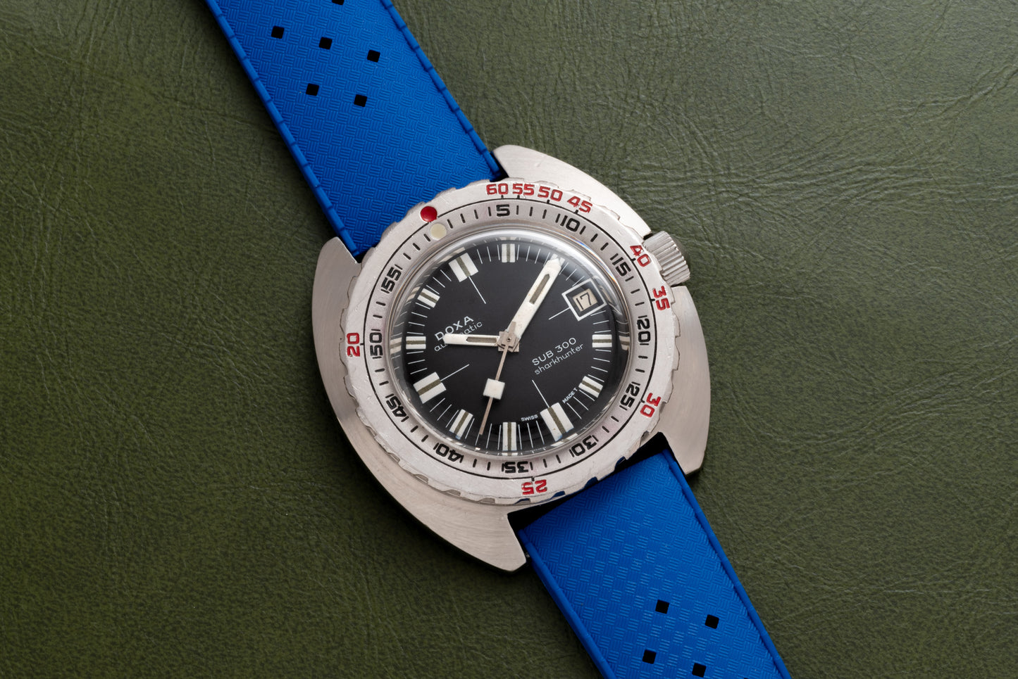 DOXA Sub 300 'No-T' Sharkhunter 'Whiteshark'