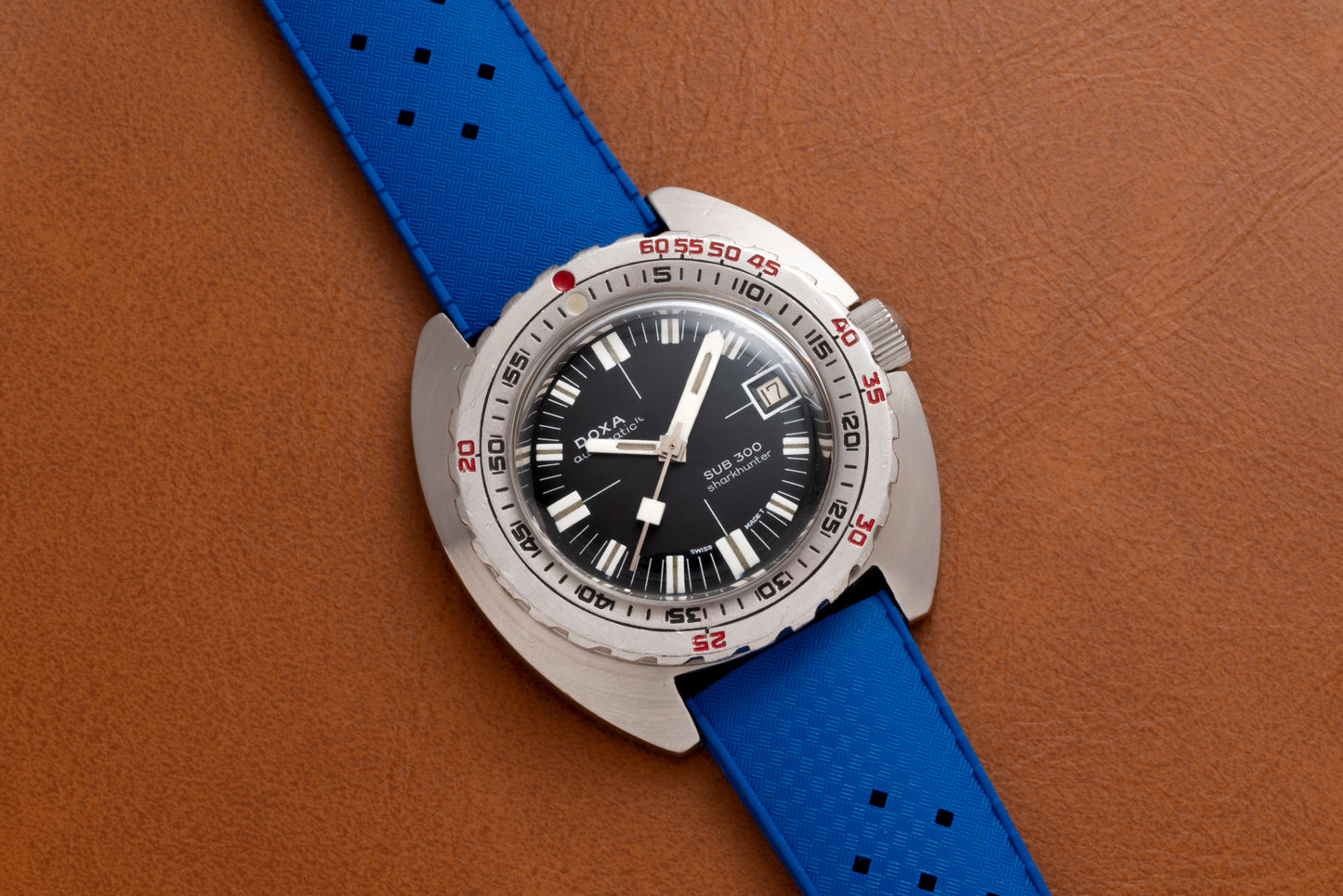 DOXA Sub 300 'No-T' Sharkhunter 'Whiteshark'