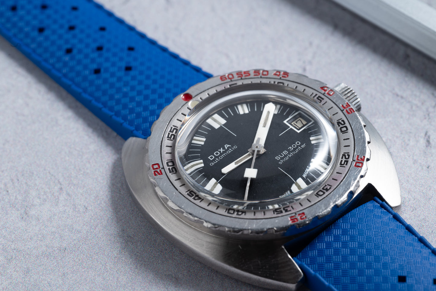 DOXA Sub 300 'No-T' Sharkhunter 'Whiteshark'