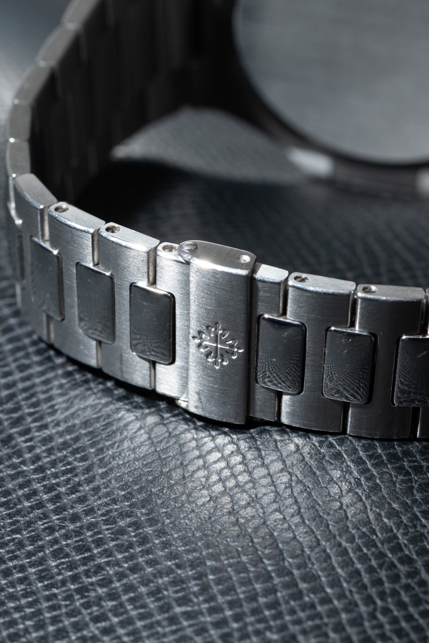 Patek Philippe Nautilus 'Jumbo' Power Reserve