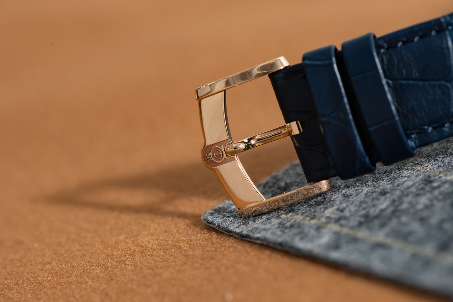 Arnold & Son Perpetual Moon Stellar Rays