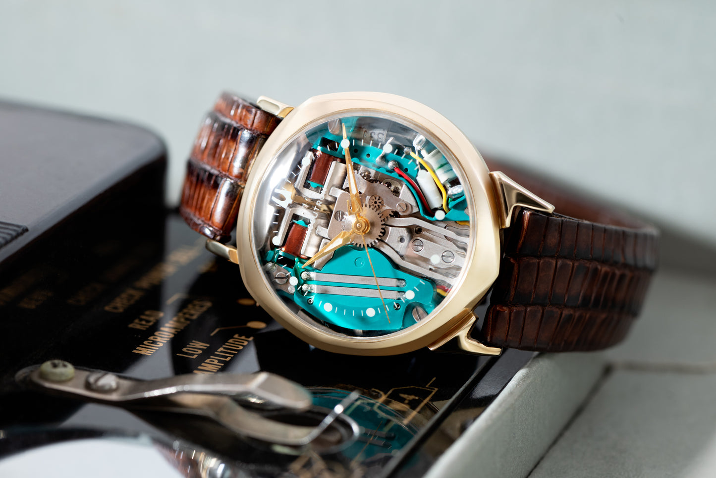 Bulova Accutron Spaceview Alpha 14K