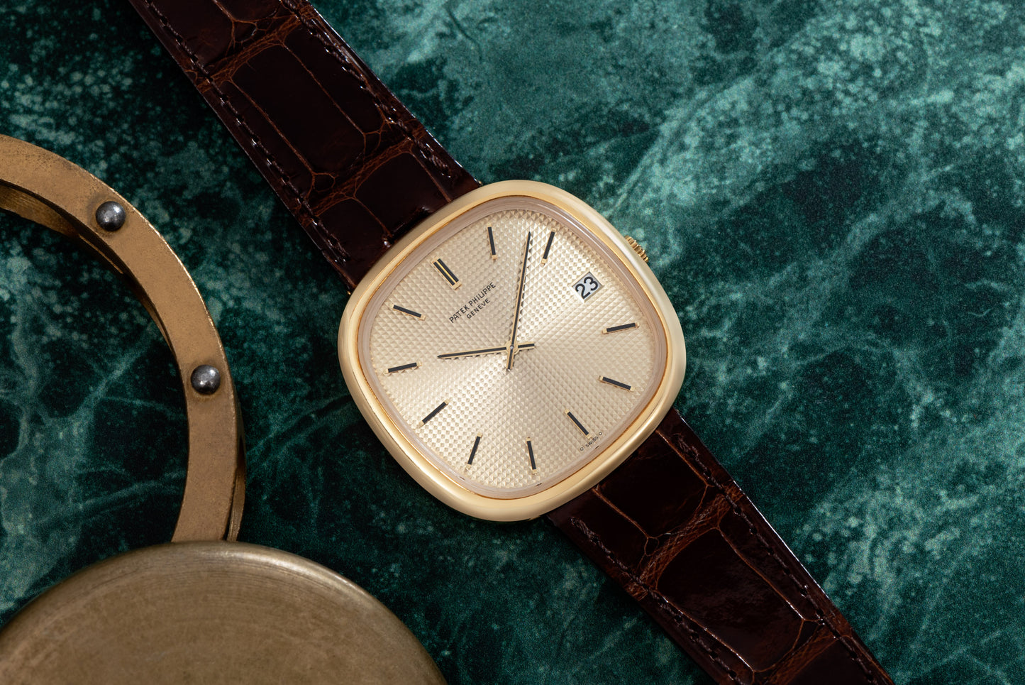 Patek Philippe Golden Ellipse 'TV Case'
