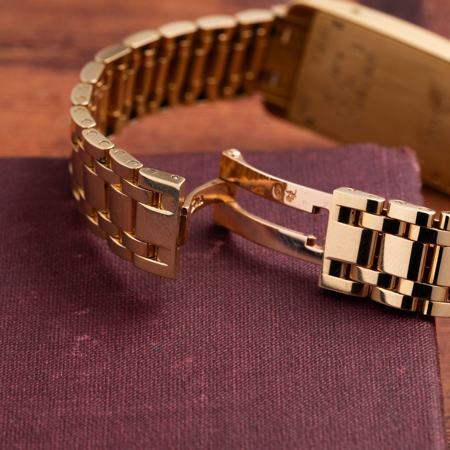 Cartier Tank Americaine