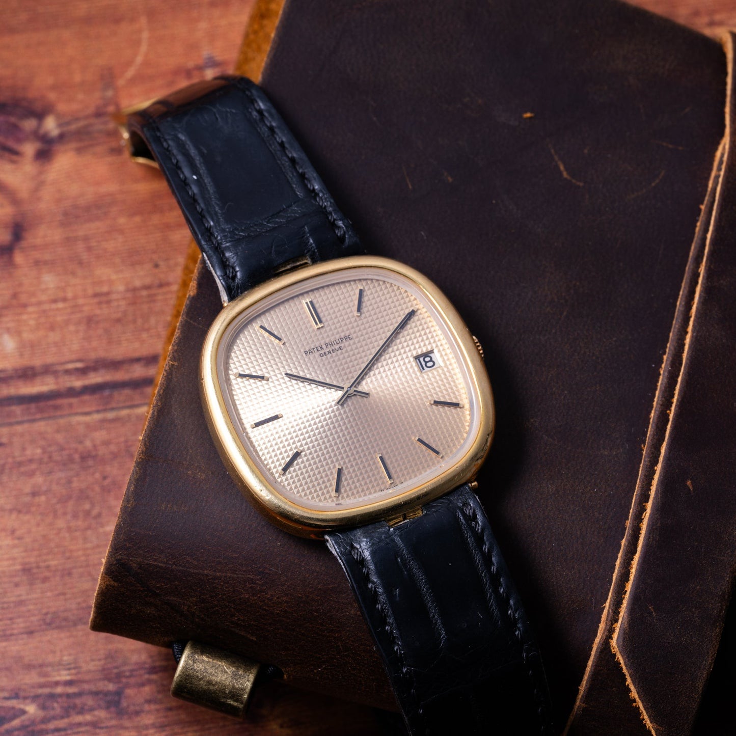 Patek Philippe Golden Ellipse 'TV Case'