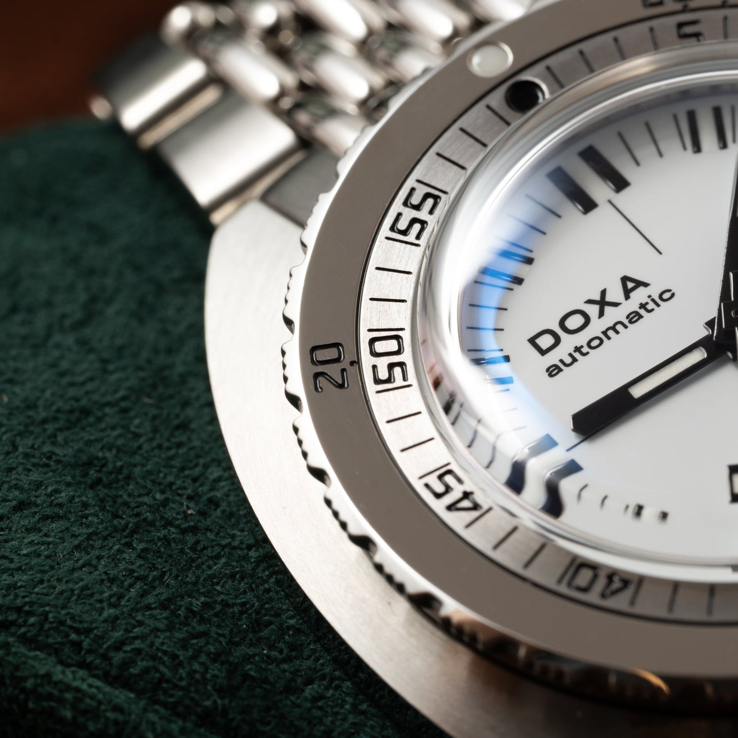 DOXA Sub 300 Whitepearl