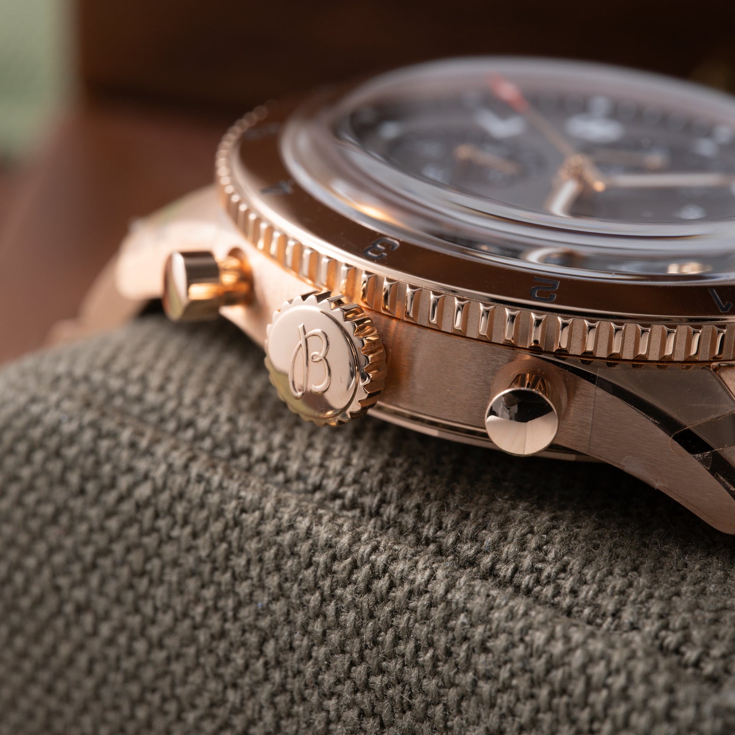 Breitling Classic AVI Chronograph 42 P-51 Mustang