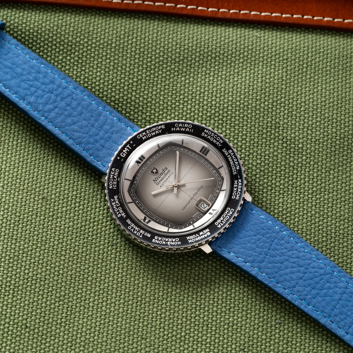 Nivada Grenchen Leonardo Da Vinci Worldtime GMT