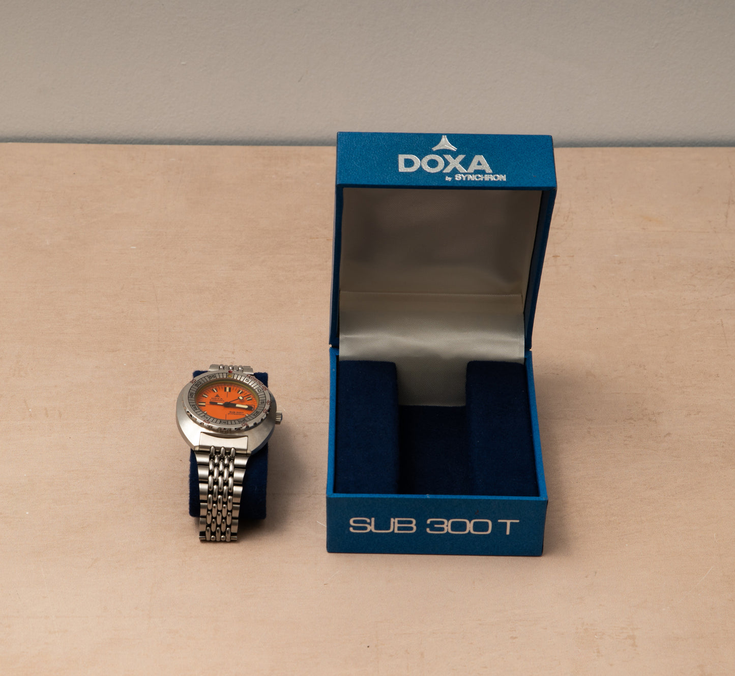 DOXA Sub 300T 'New Old Stock'