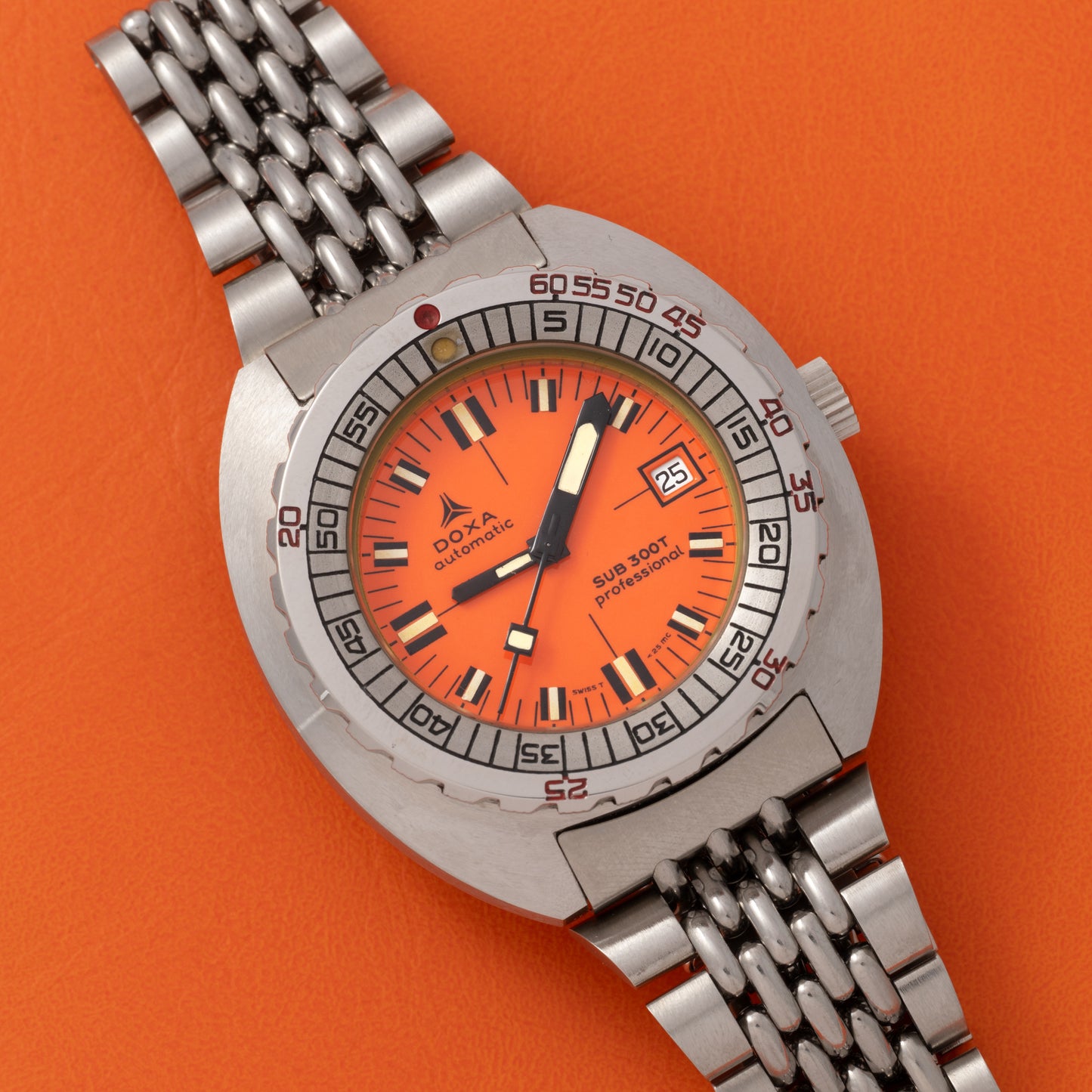 DOXA Sub 300T 'New Old Stock'