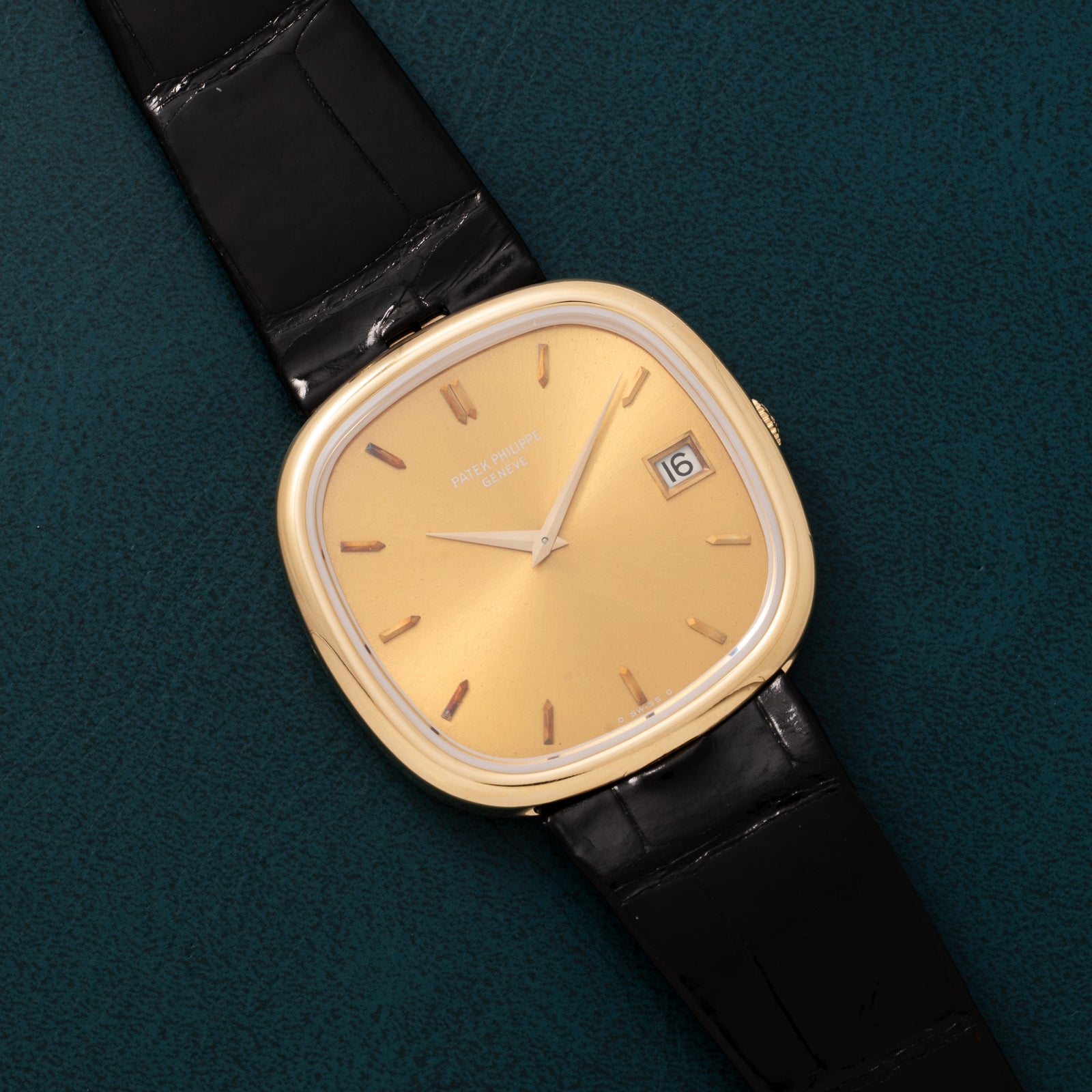 Patek Philippe Golden Ellipse 'TV Case'