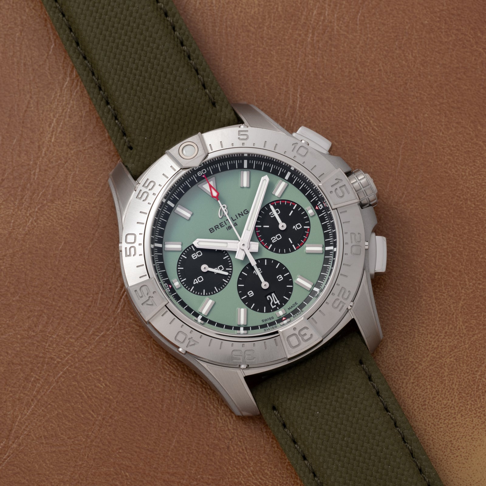 Breitling Avenger B01 Chronograph 44