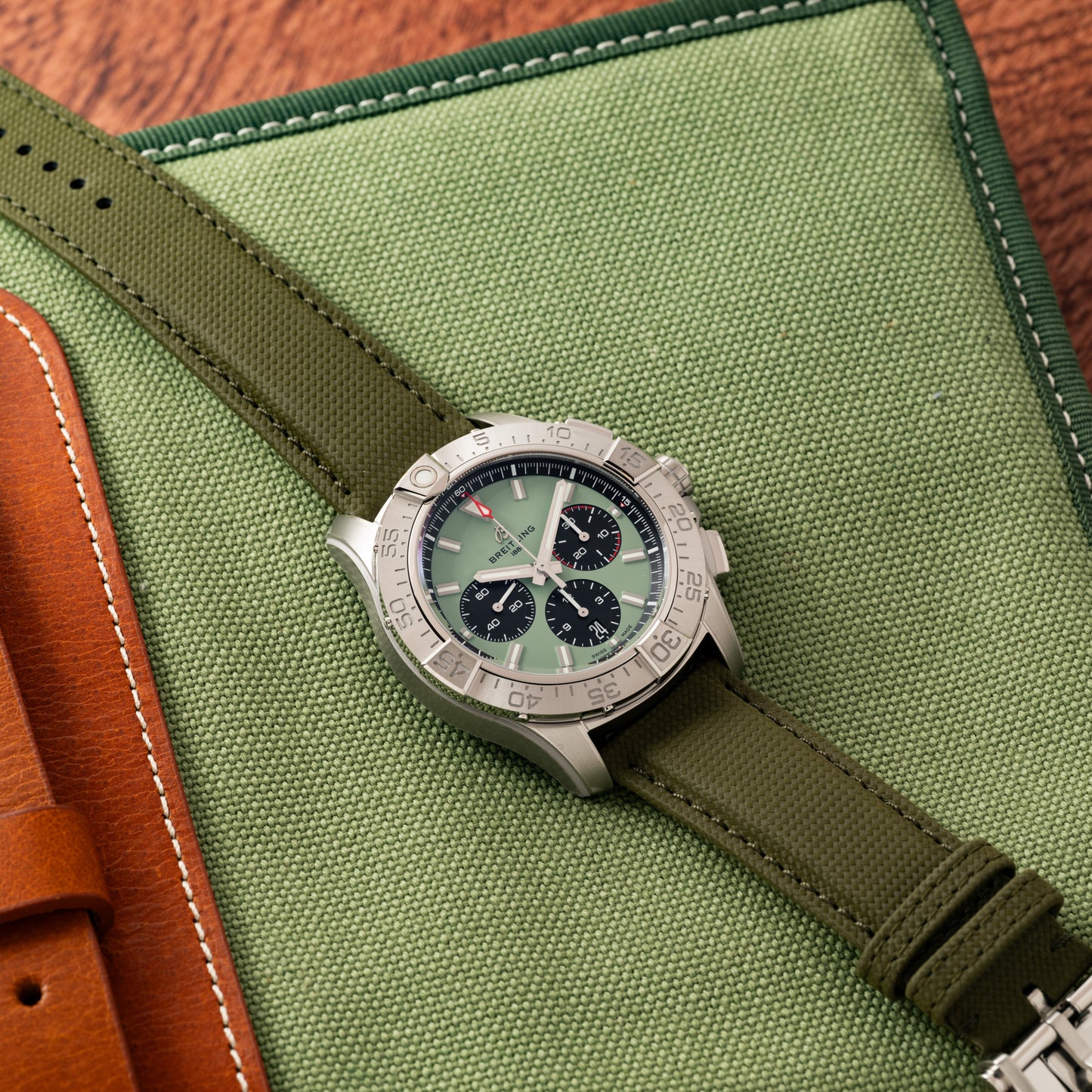 Breitling Avenger B01 Chronograph 44