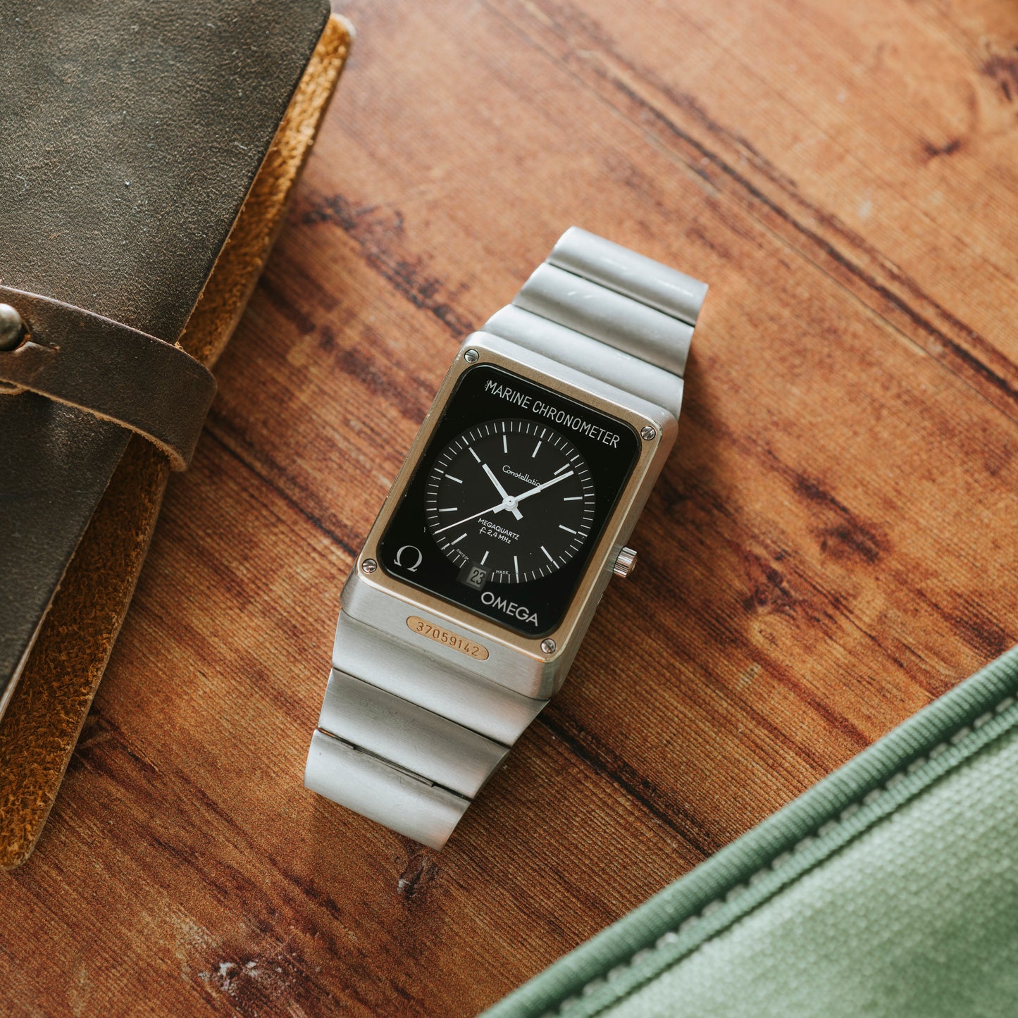 Omega Constellation Marine Chronometer Megaquartz