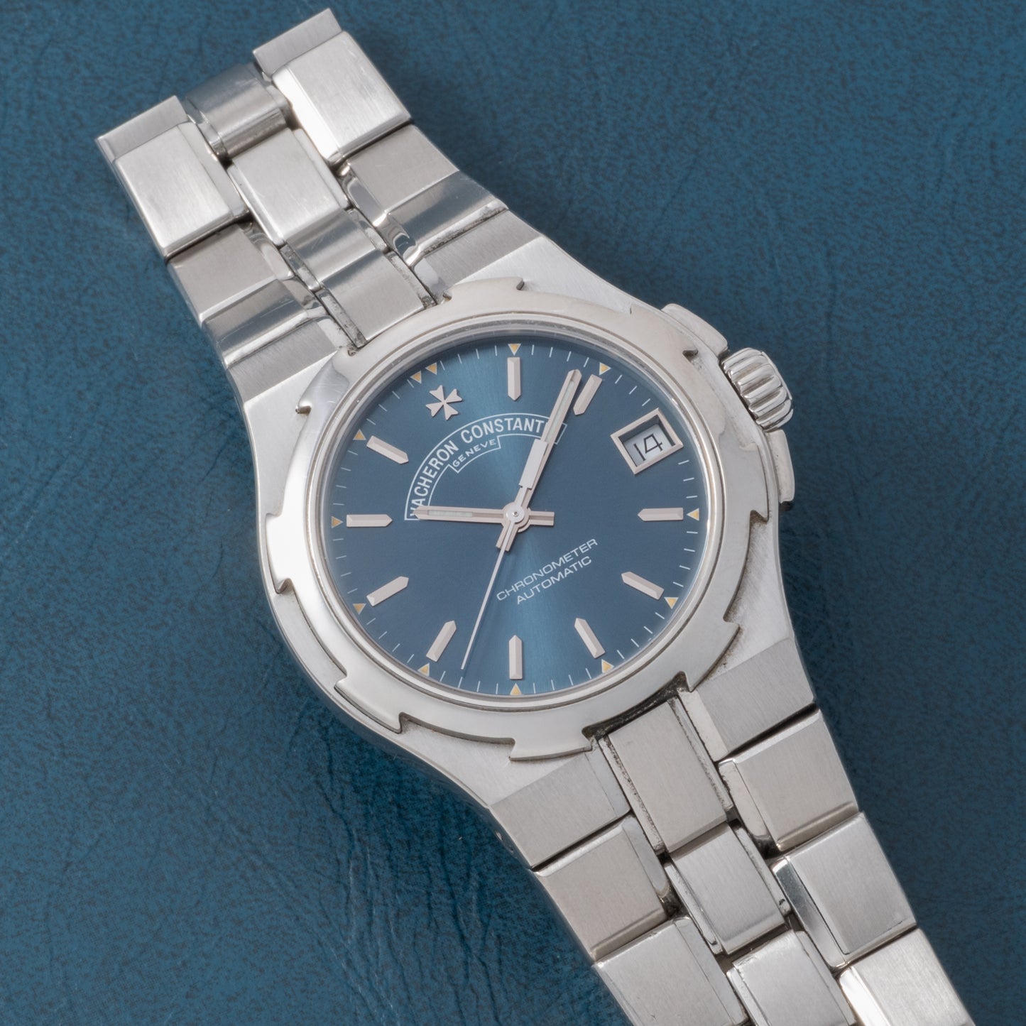 Vacheron Constantin Overseas Midsize