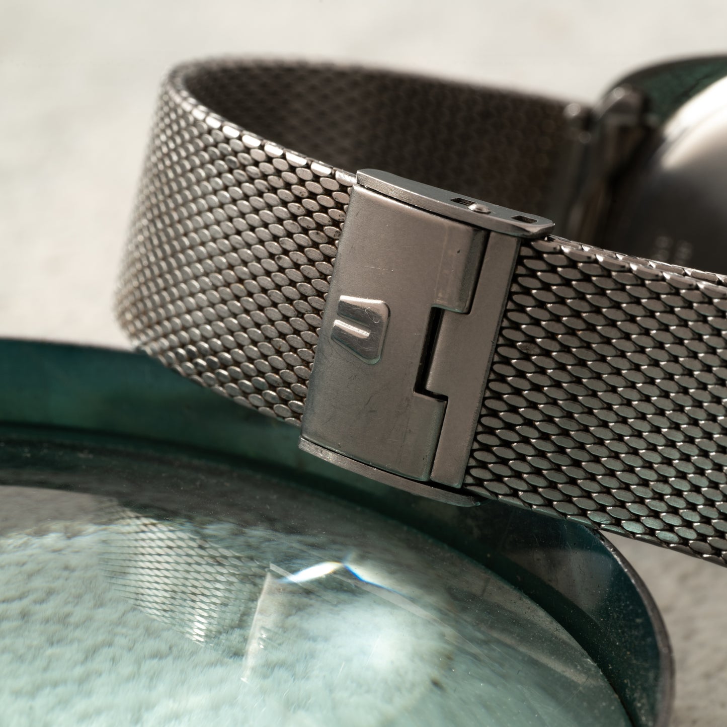 Universal Genève White Shadow