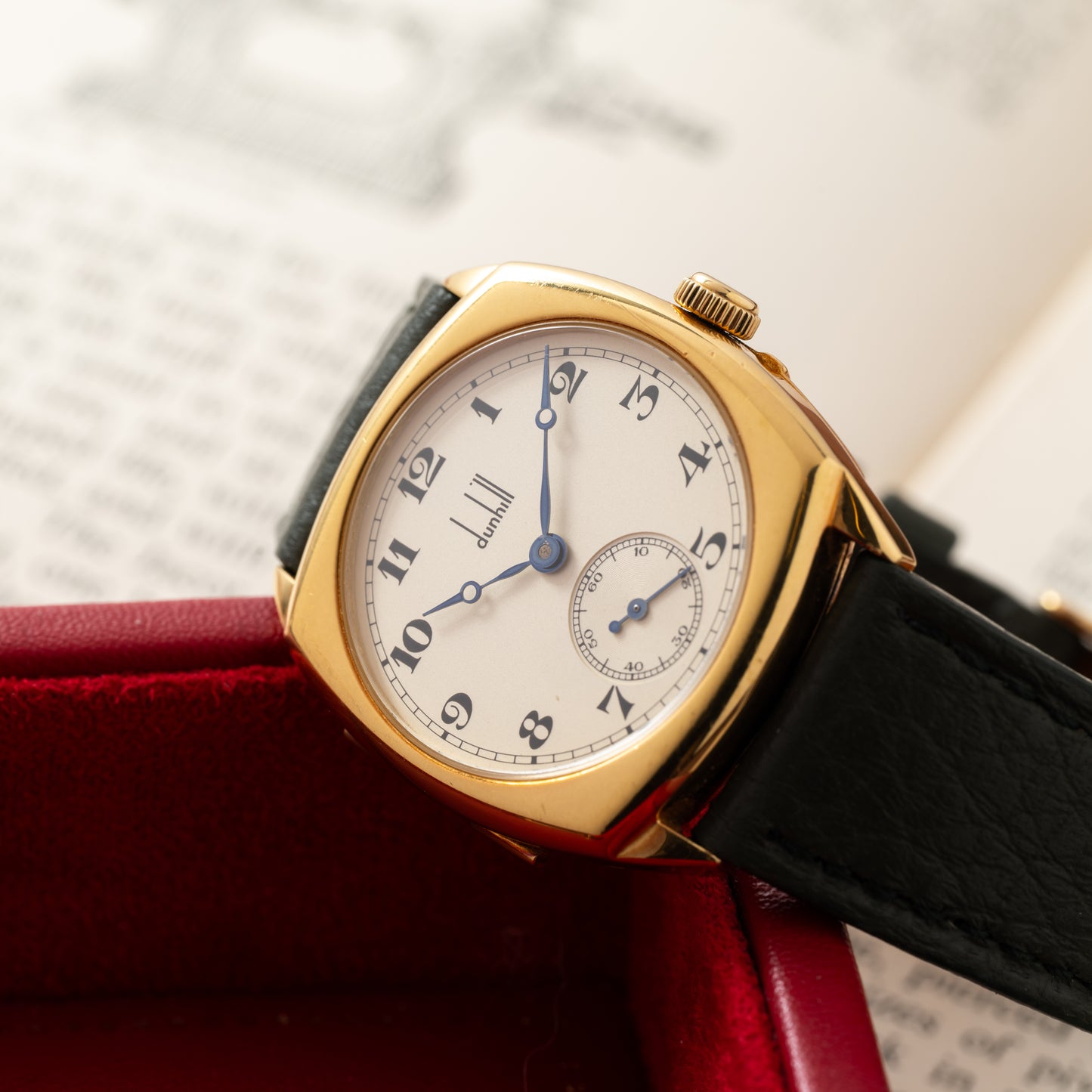 Dunhill Centenary 'Hunter Caseback' LE