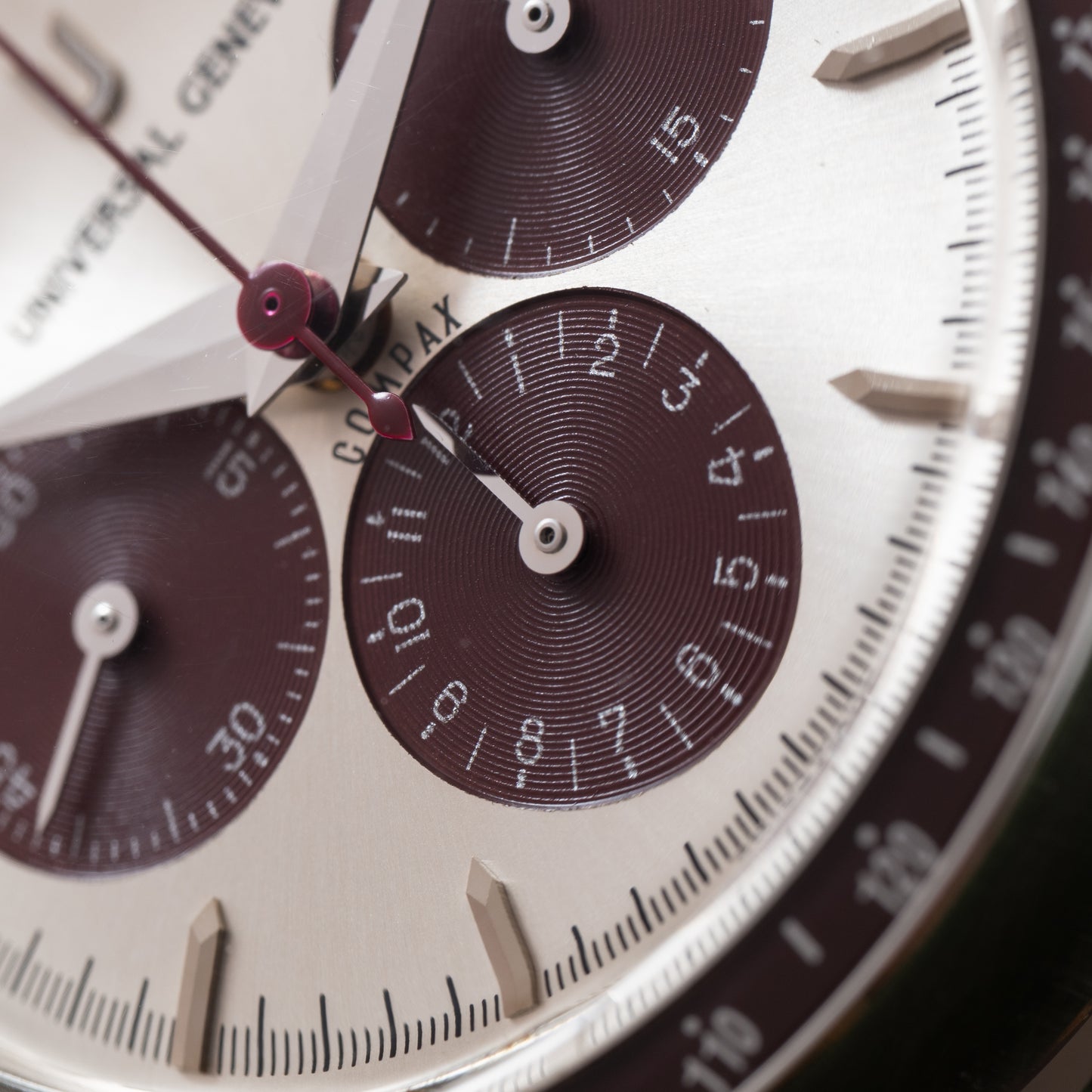 Universal Genève Compax 1950