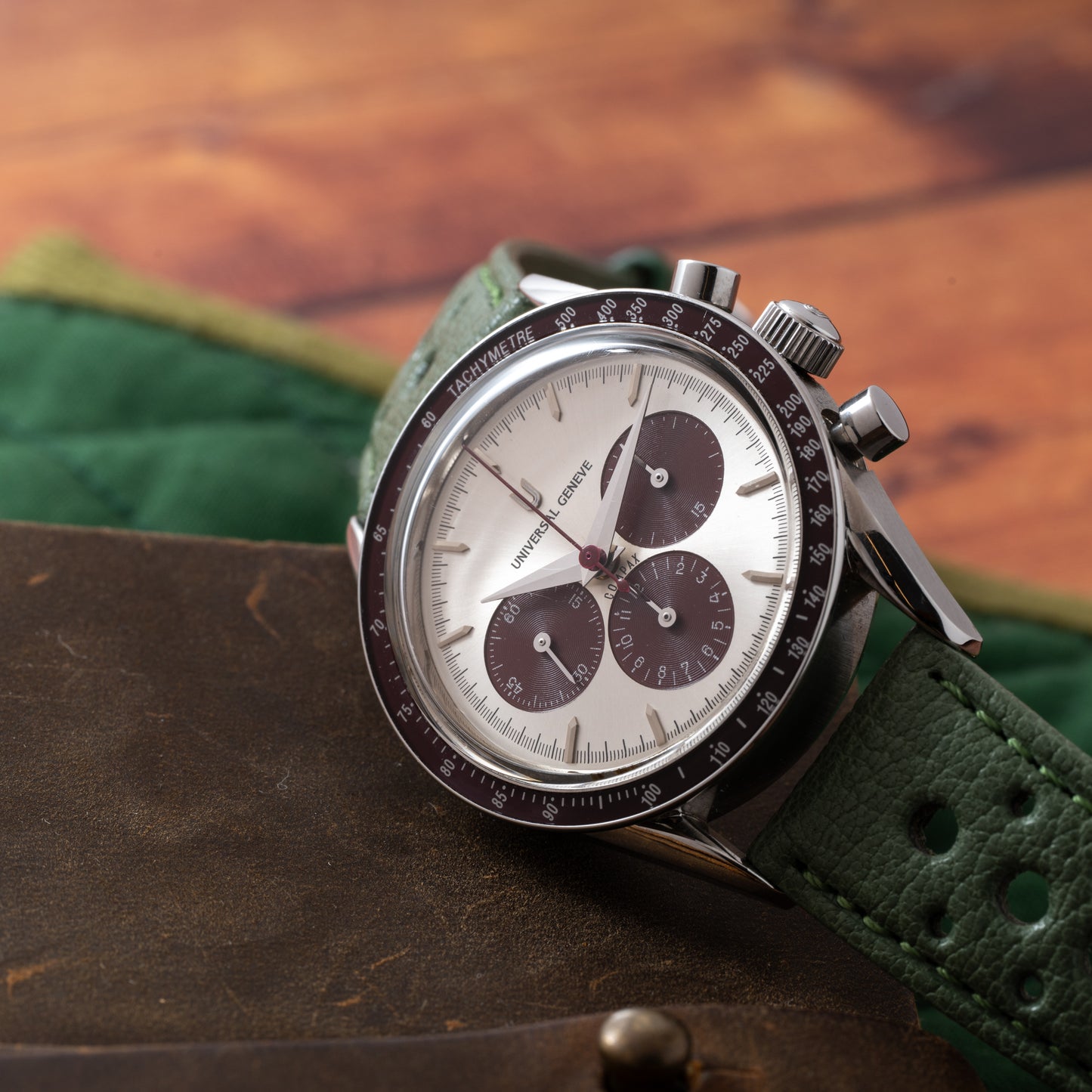 Universal Genève Compax 1950