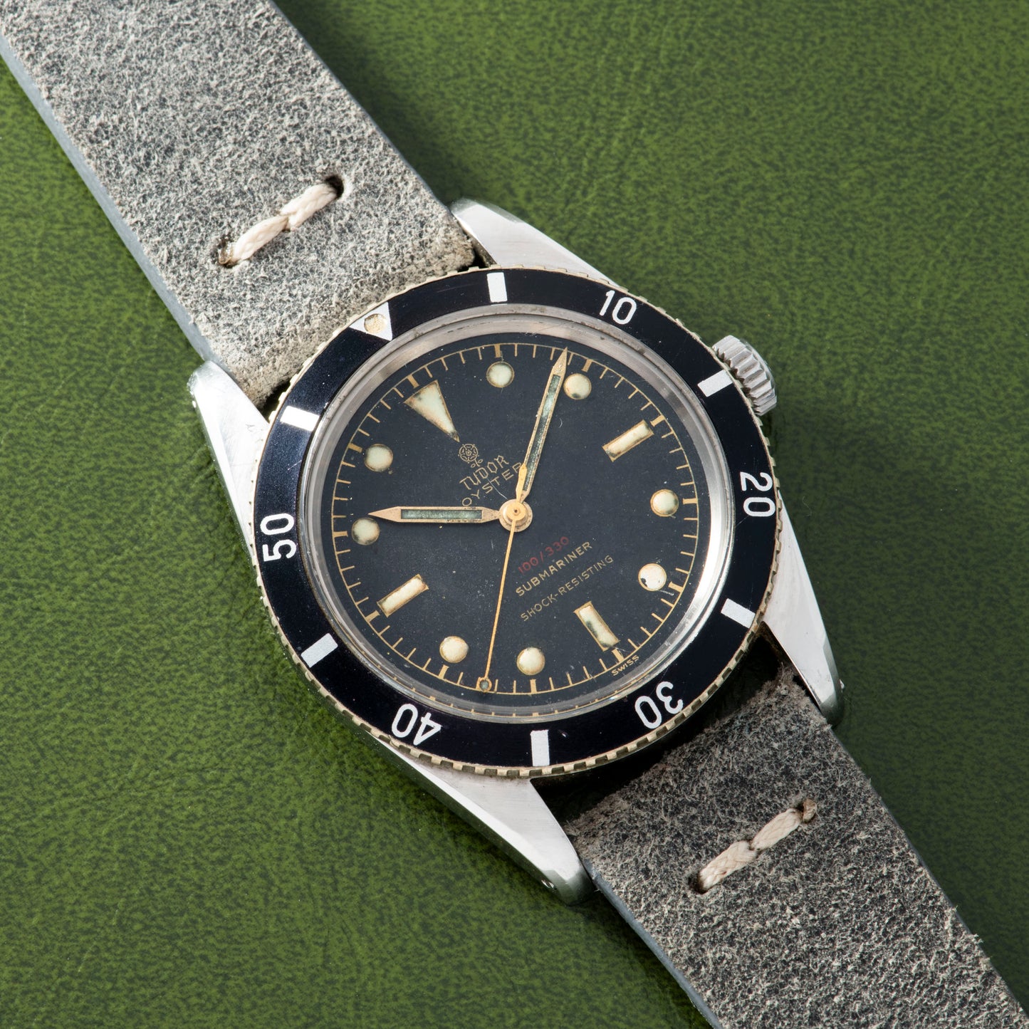 Tudor Submariner Gilt 'Red Depth Rating' Manual-Wind