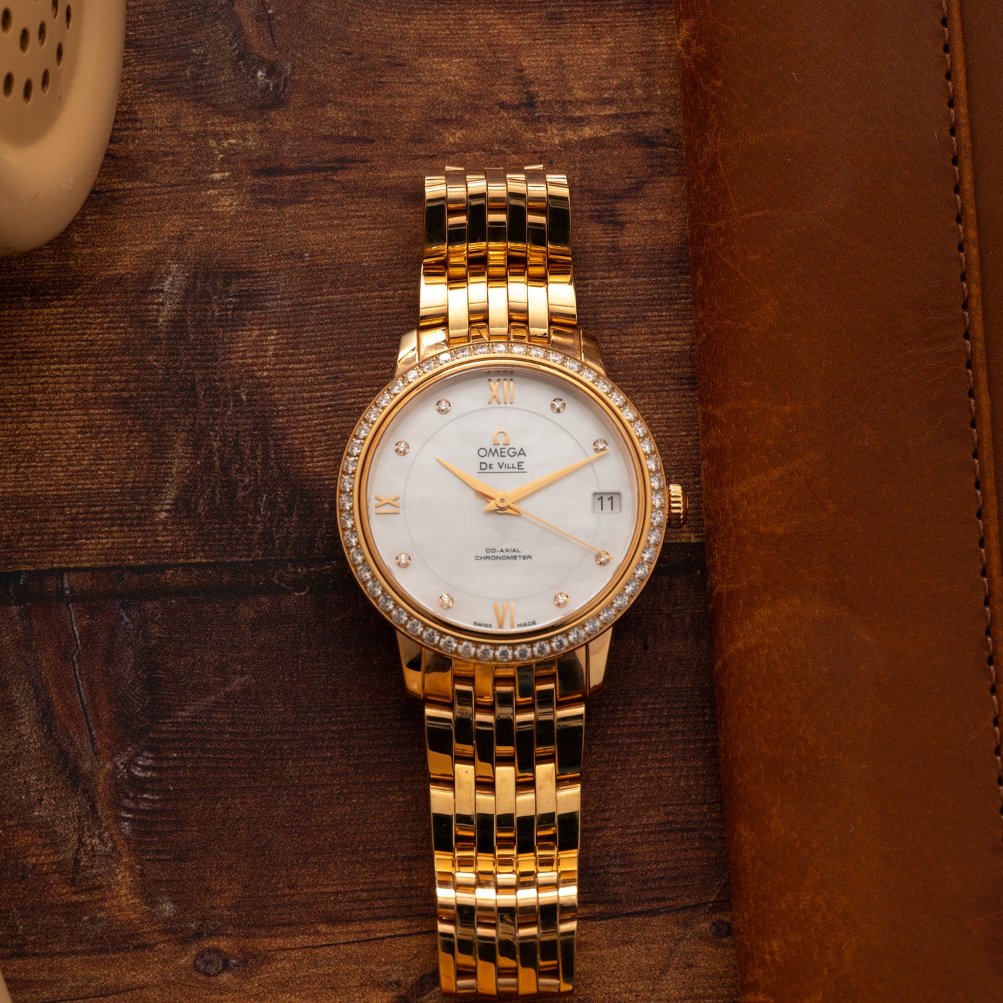 Omega DeVille Prestige 'Mother of Pearl'