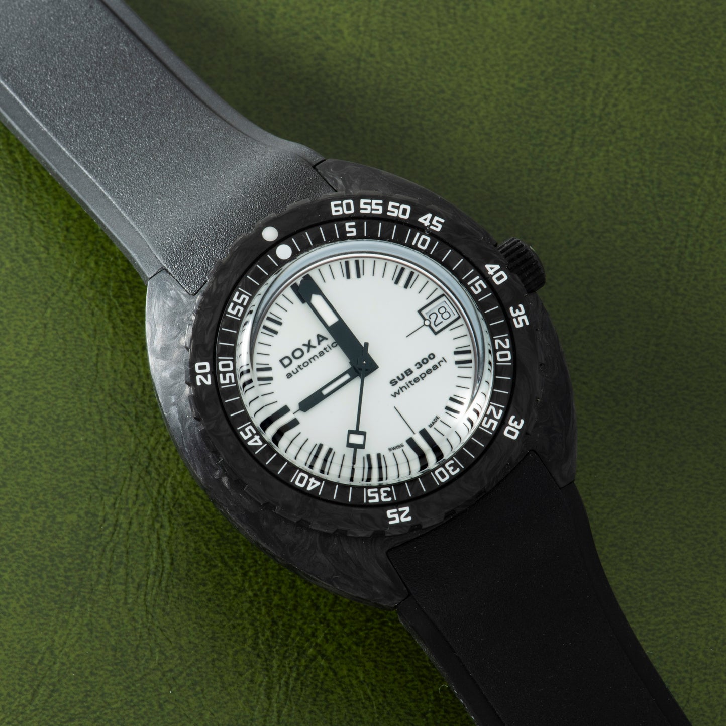 DOXA Sub 300 Carbon 'Whitepearl'