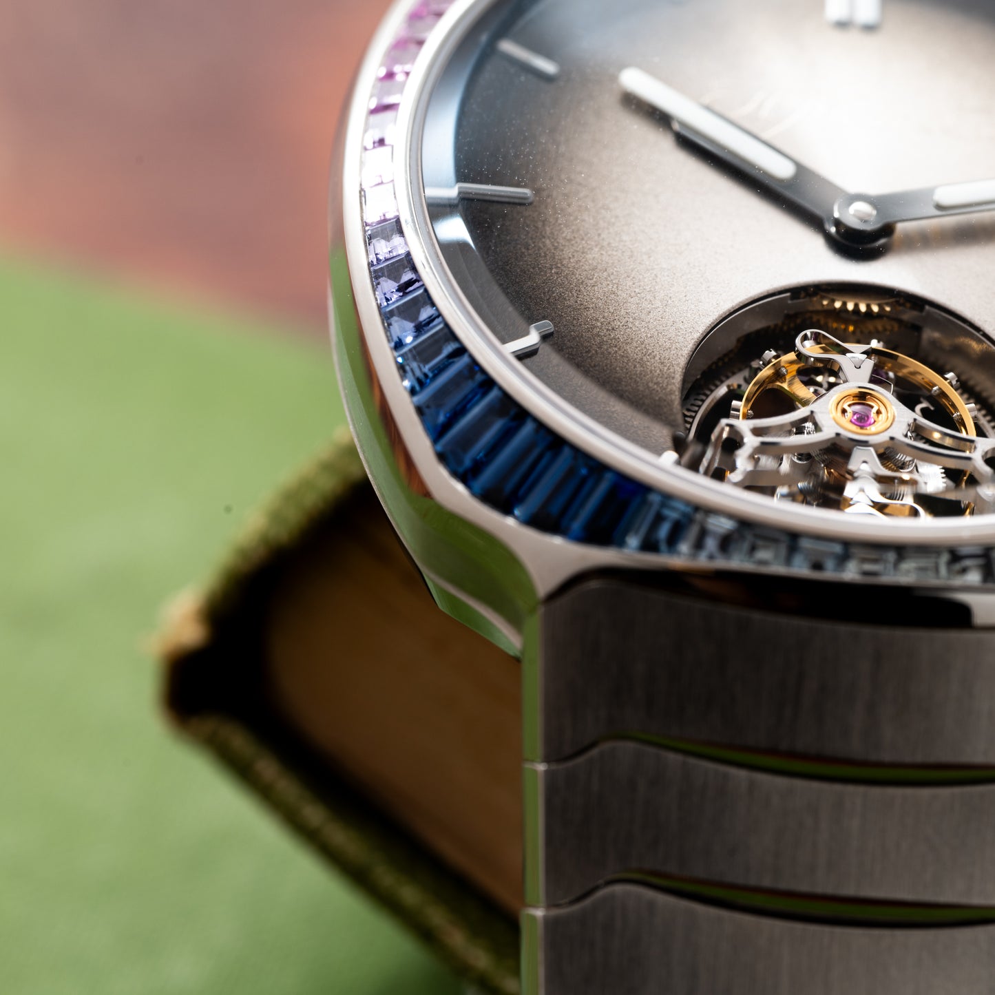 H. Moser & Cie Streamliner Tourbillon Rainbow