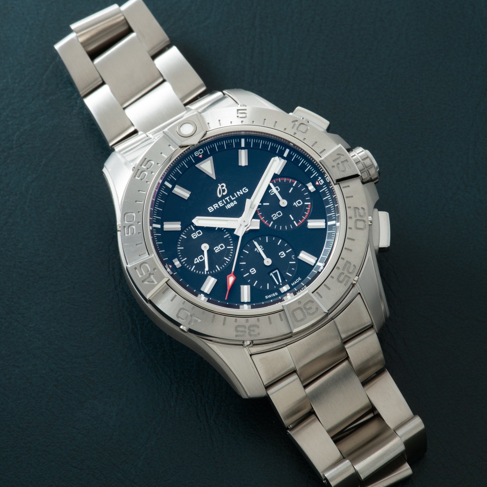 Breitling Avenger B01 Chronograph 44