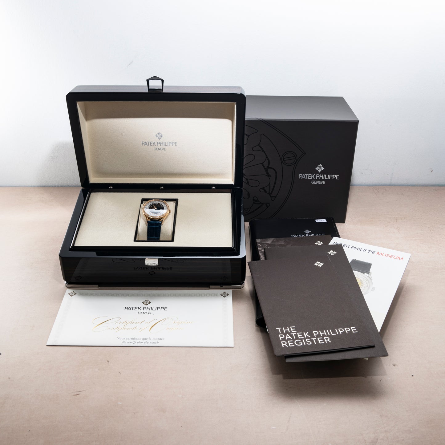 Patek Philippe World Time Ladies 'New York Edition'