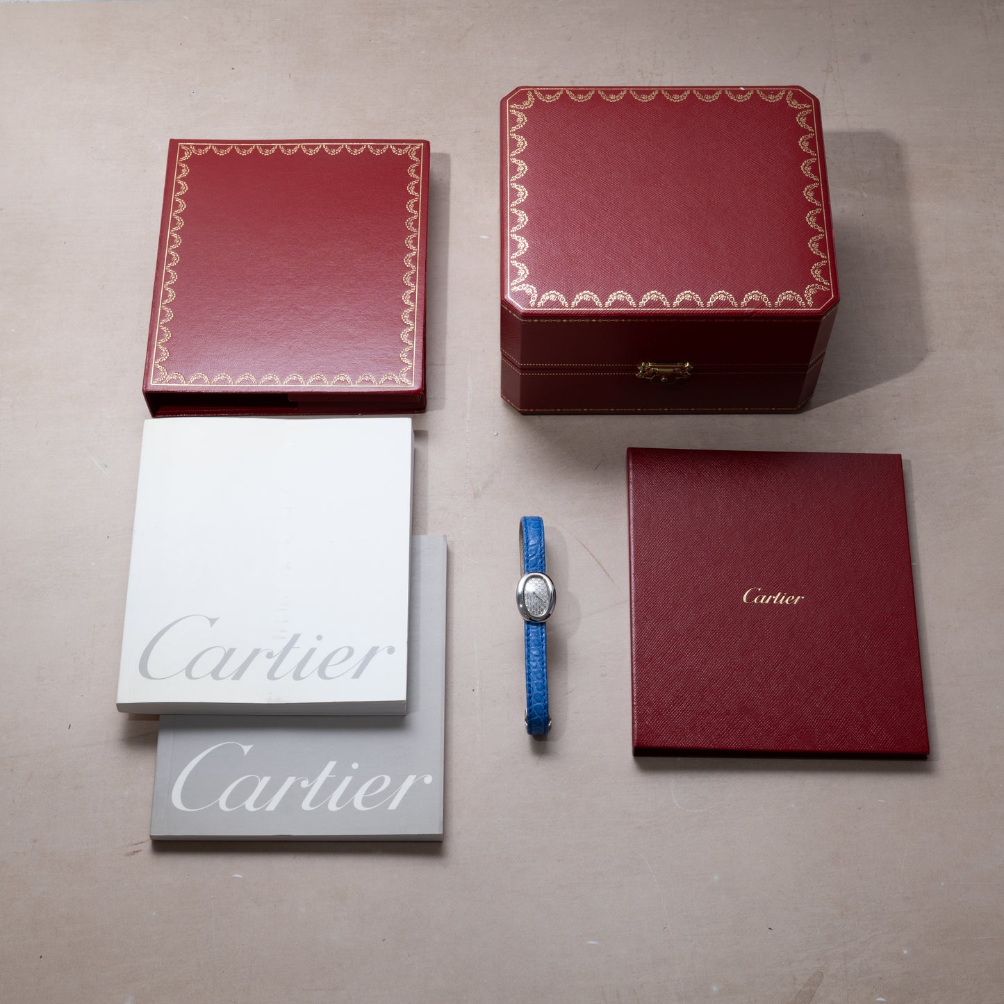 Cartier Baignoire Cadran Pavé