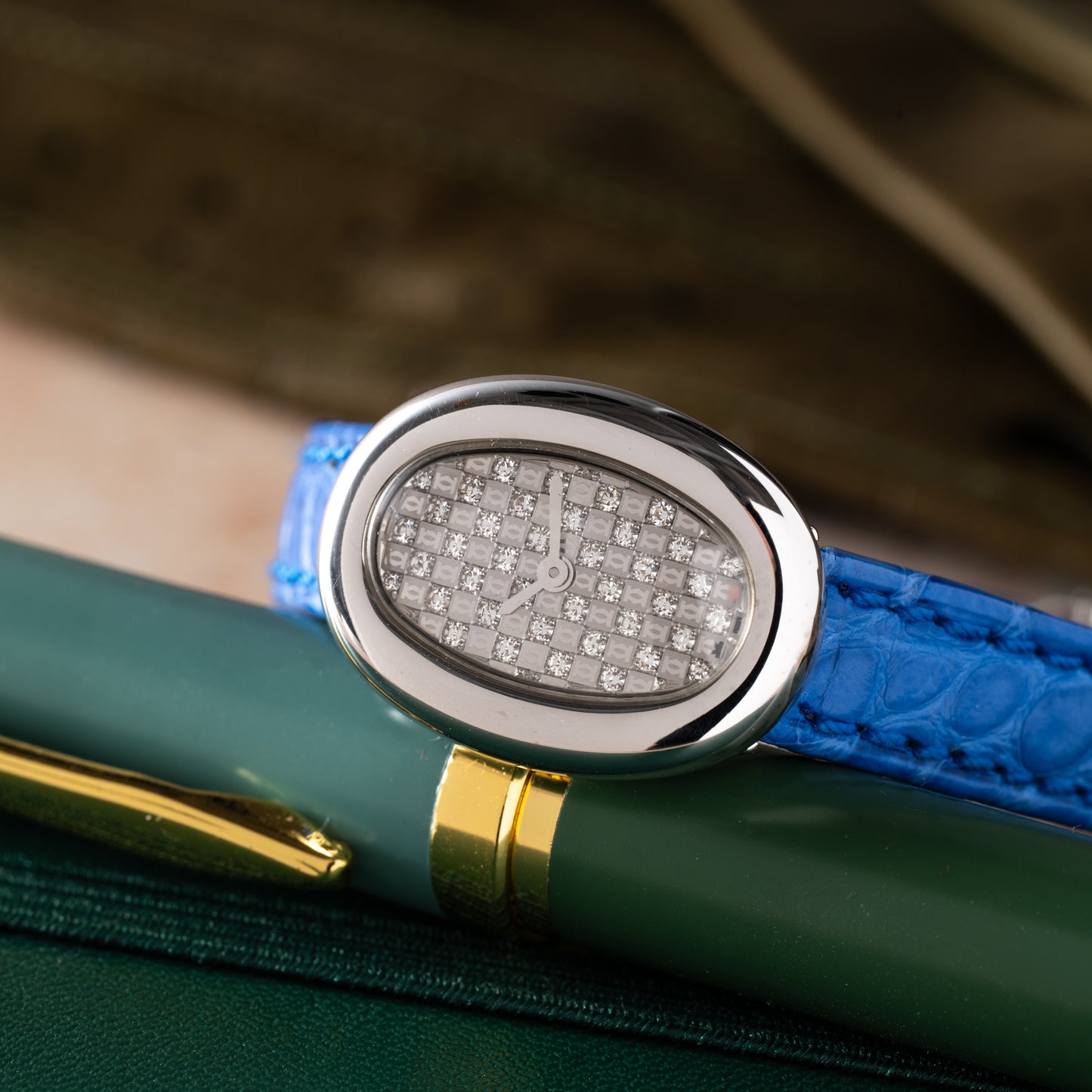 Cartier Baignoire Cadran Pavé