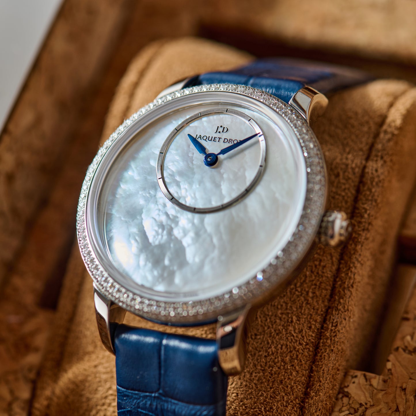 Jaquet Droz Éclipse Petite Heure Minute
