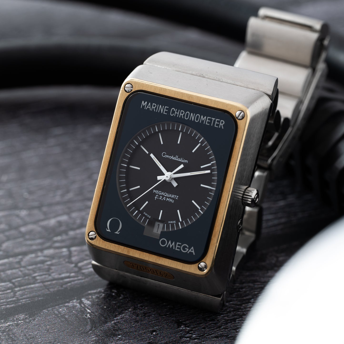 Omega Constellation Marine Chronometer Megaquartz