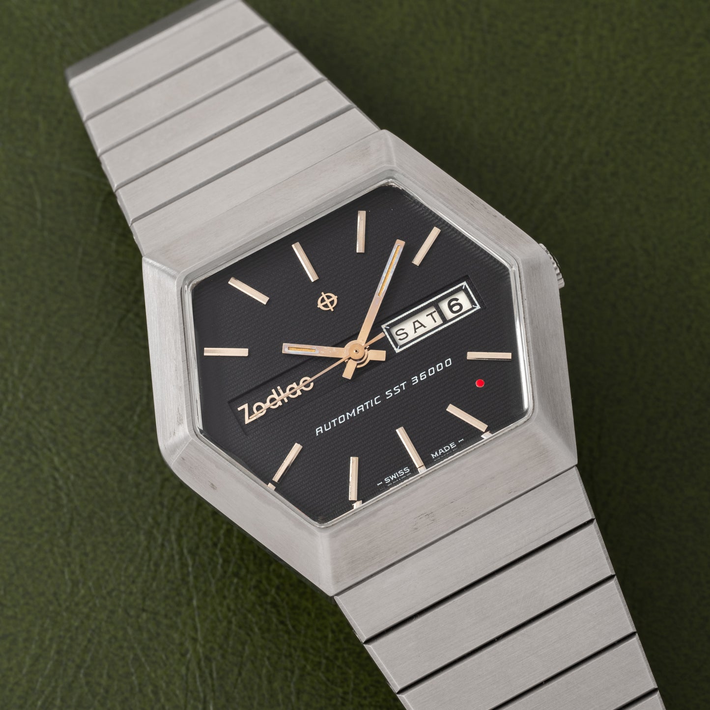 Zodiac Automatic SST 36000 'Red Point'