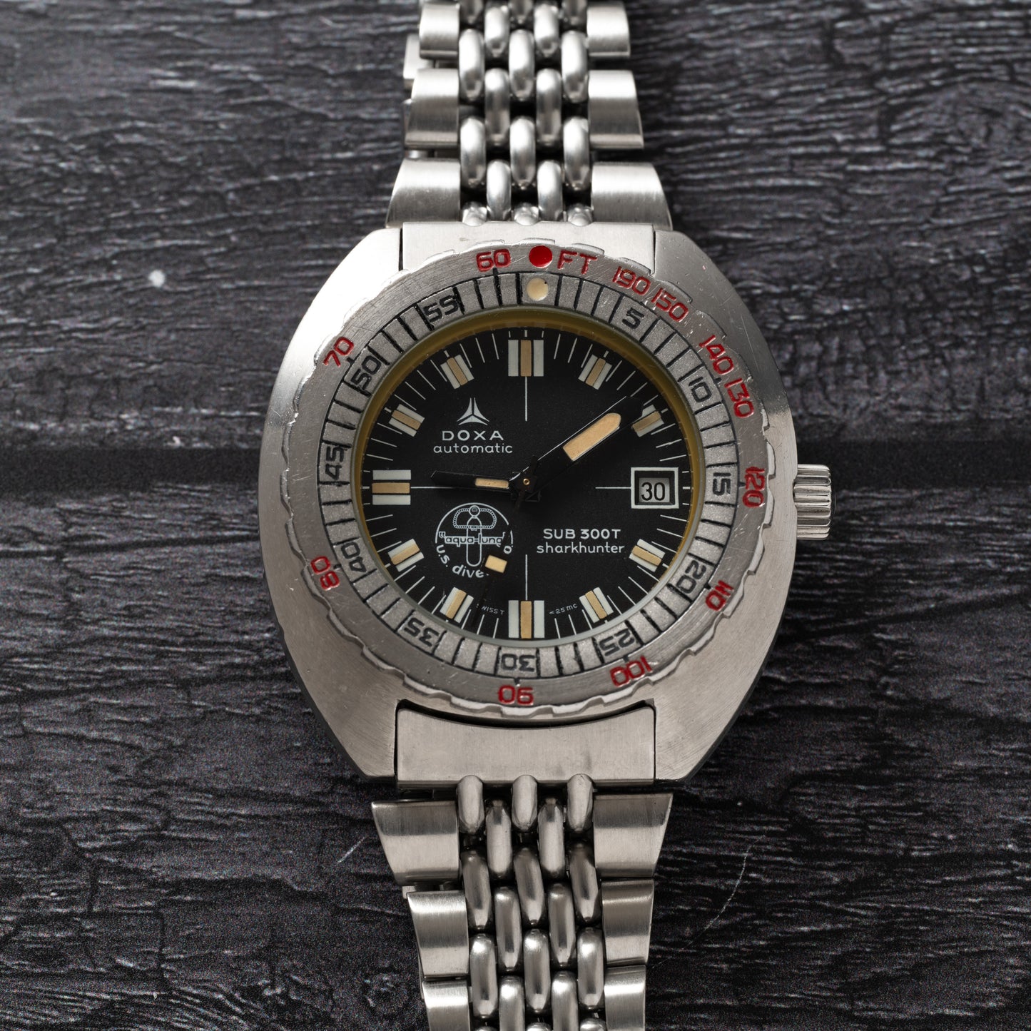 DOXA Sub 300T Sharkhunter 'Aqua-Lung' 'Blackshark'