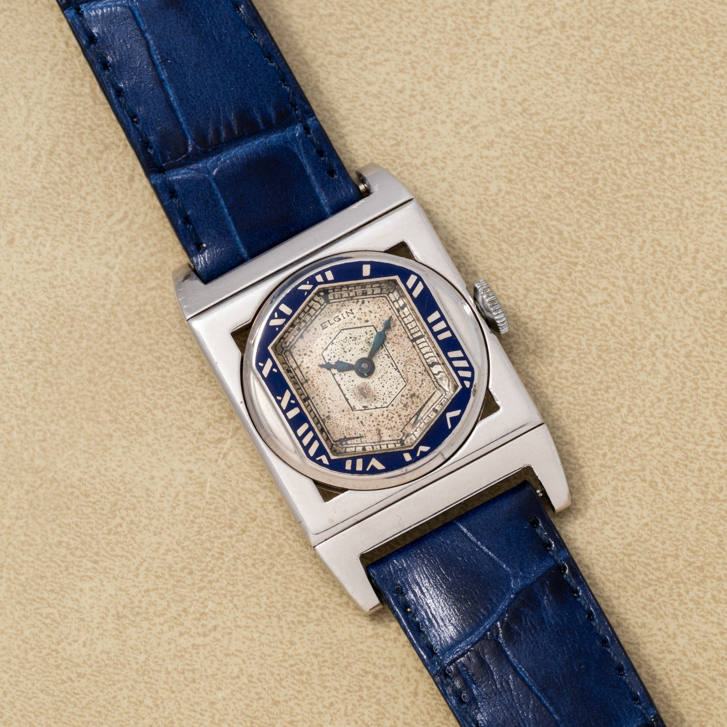 Elgin Presentation 'Hinged Lugs'