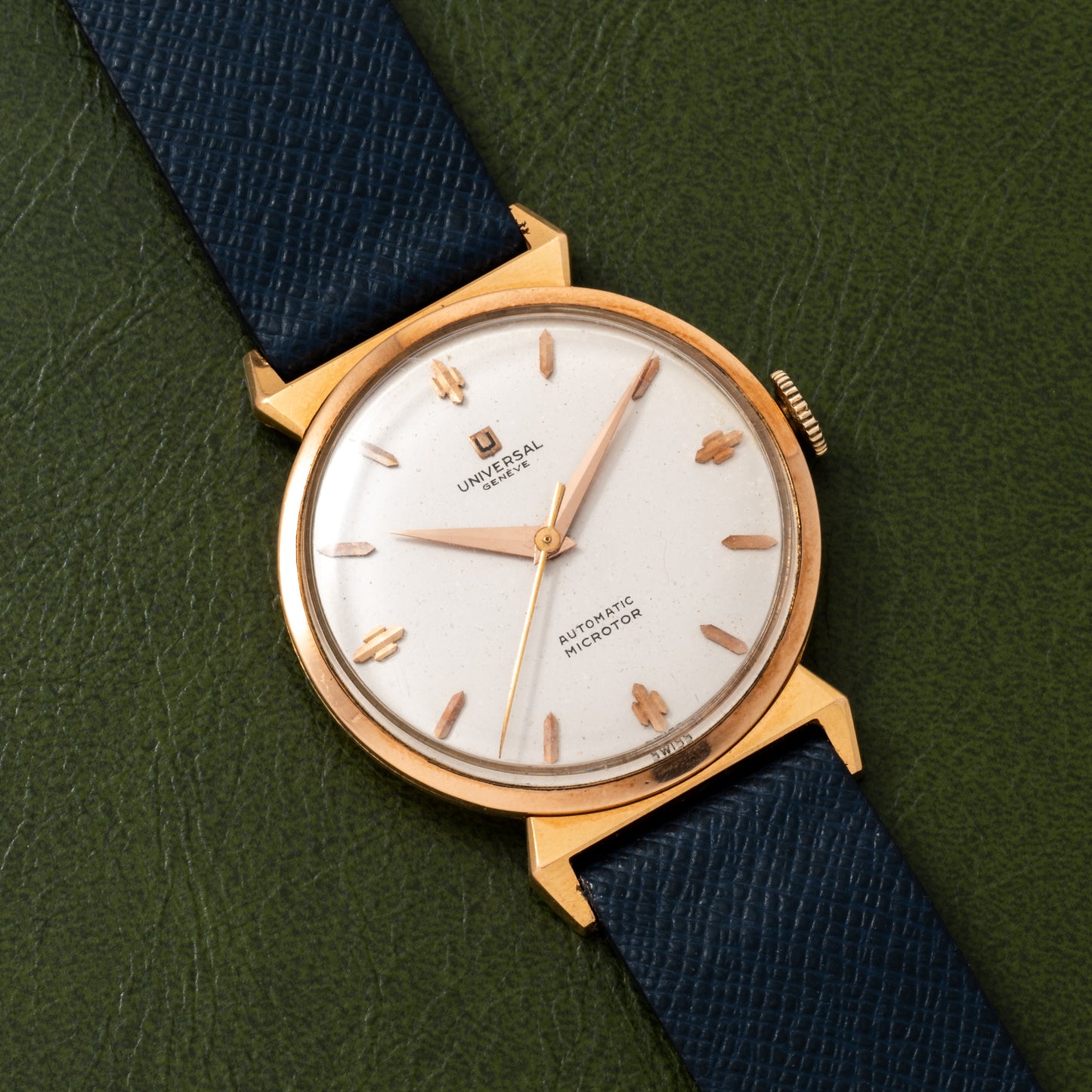 Universal Genève 'Fancy Lug' Calibre 215 Dress Watch