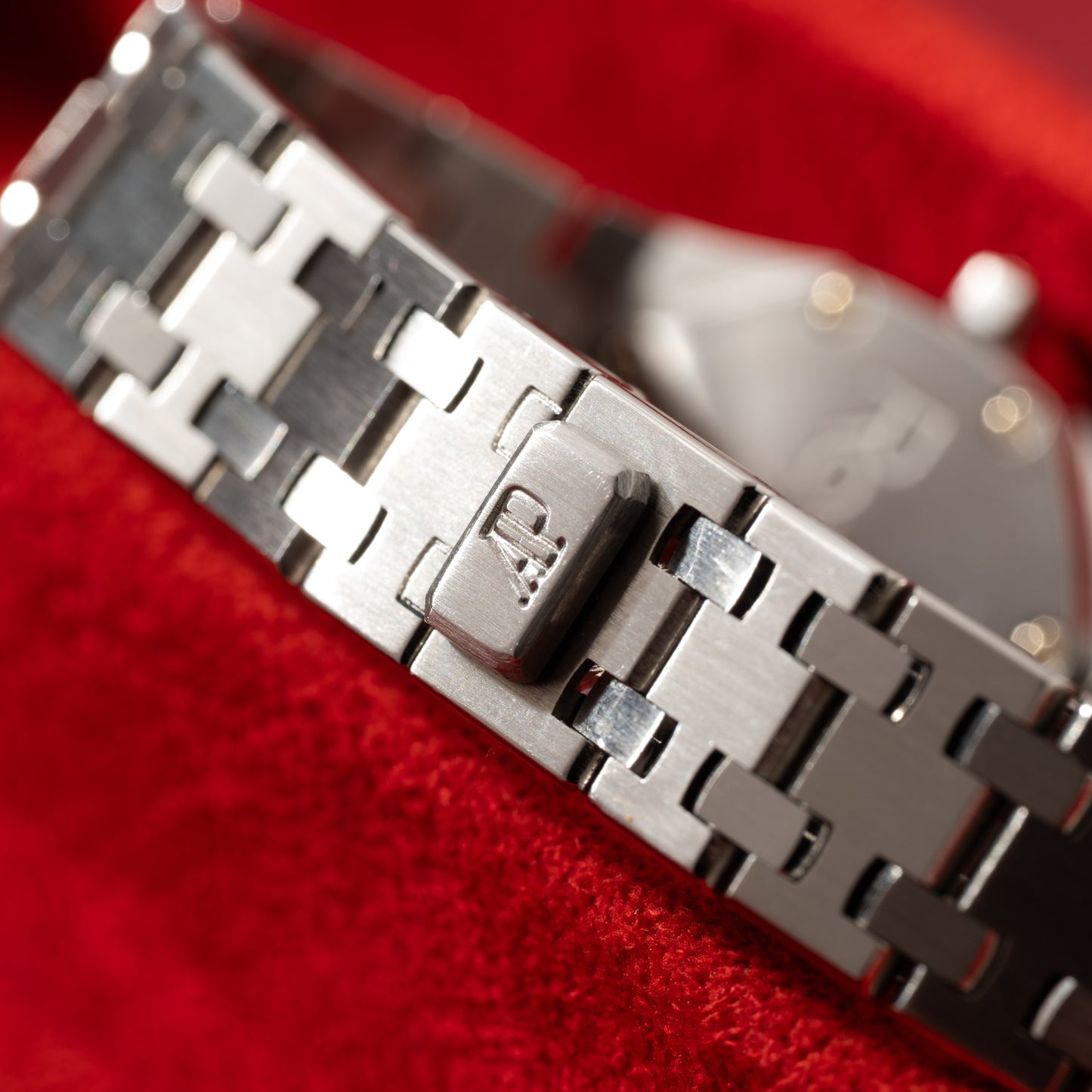 Audemars Piguet Royal Oak 'MOP' Ladies Diamonds