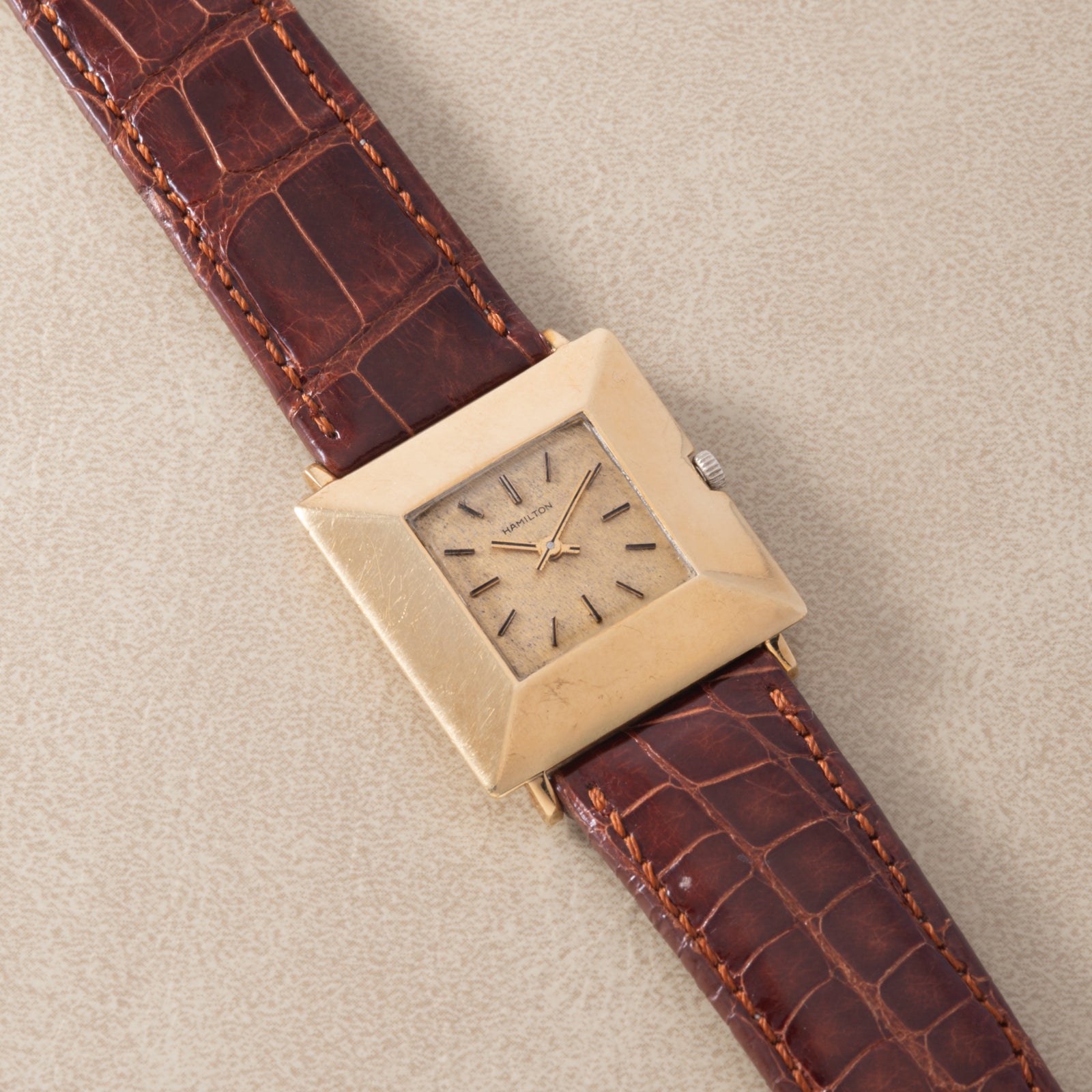 Hamilton Thinline 'Pyramid Case'