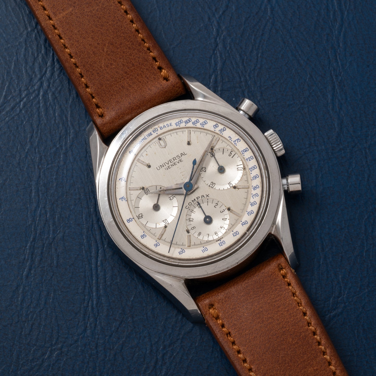 Universal Genève Compax