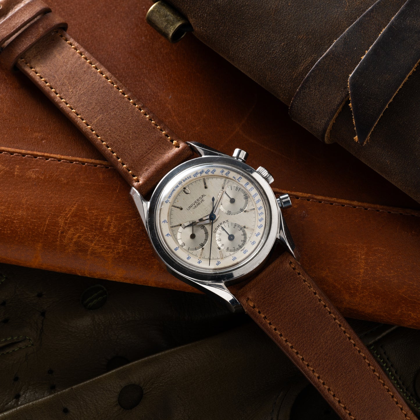 Universal Genève Compax