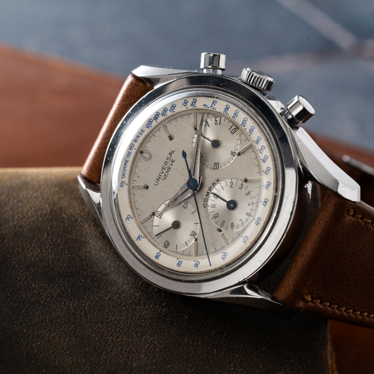 Universal Genève Compax