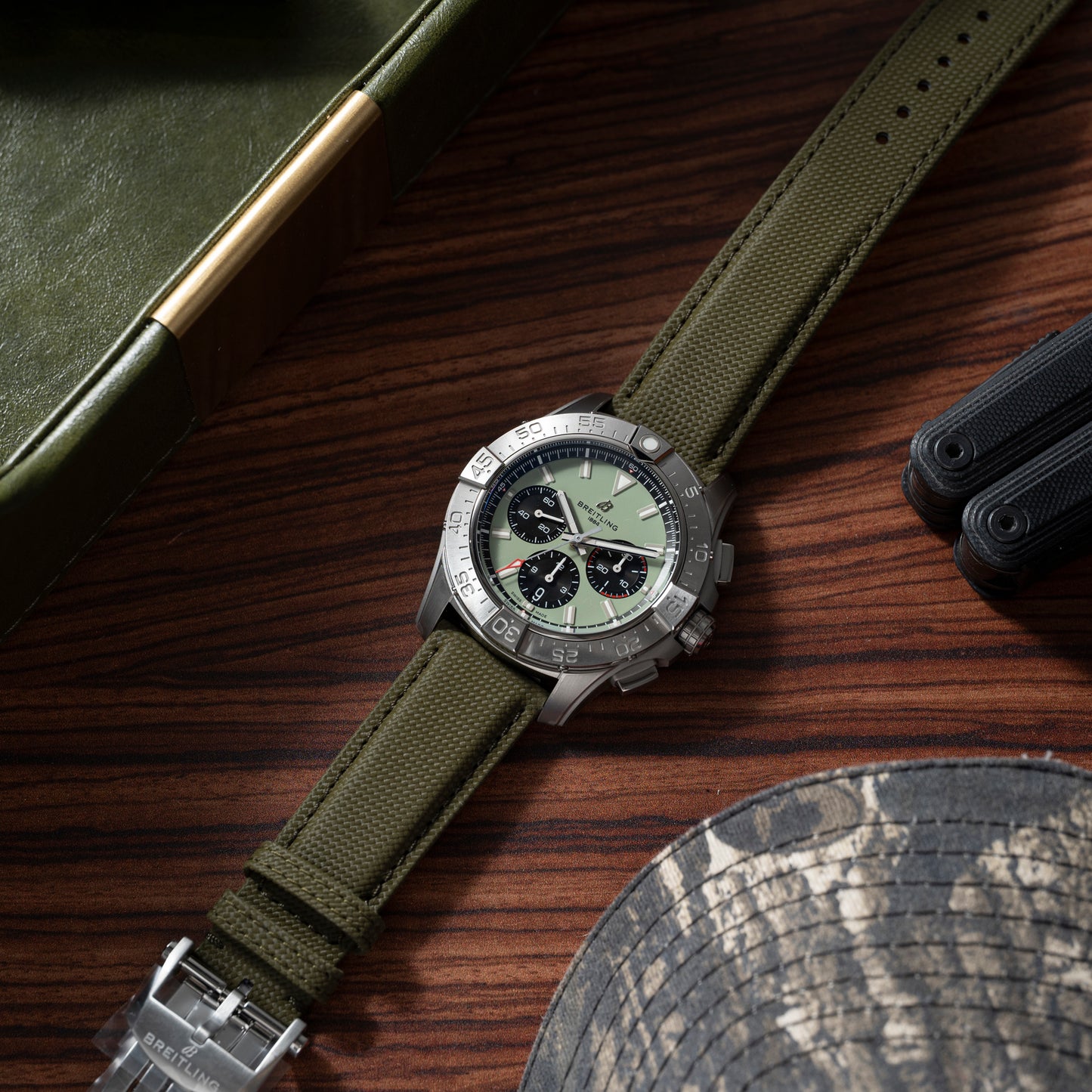 Breitling Avenger B01 Chronograph 44