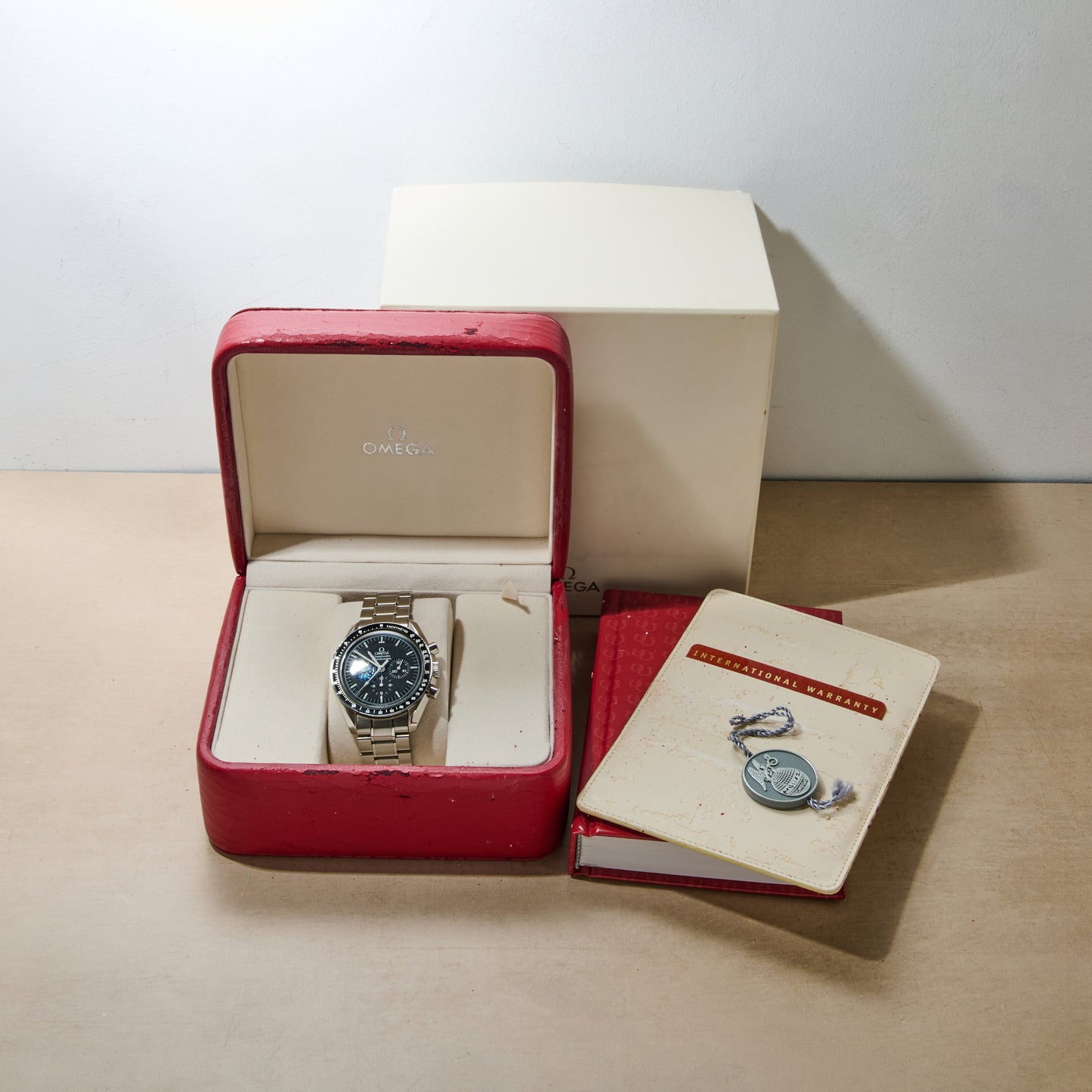 Omega Speedmaster Professional 'Snoopy'