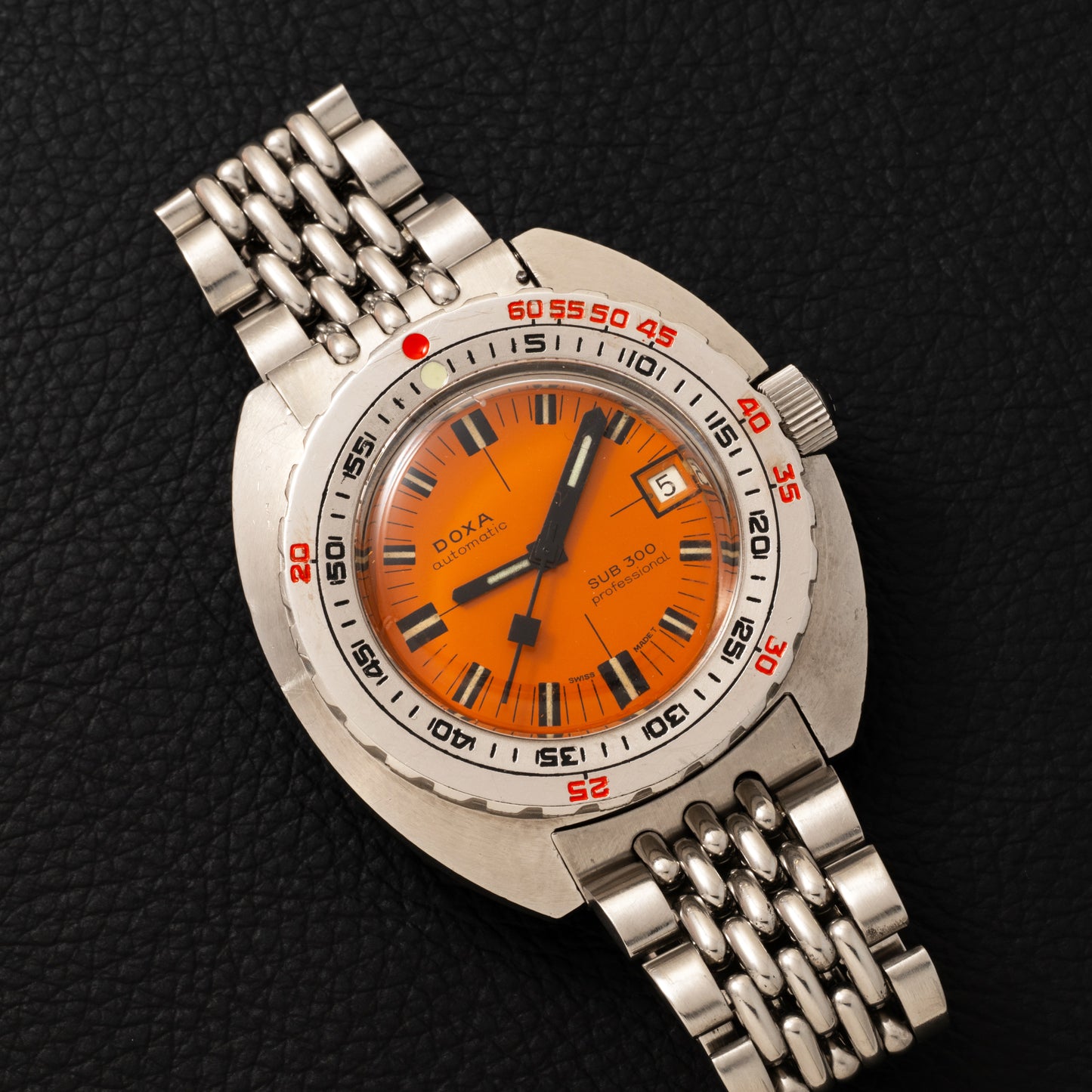 DOXA Sub 300